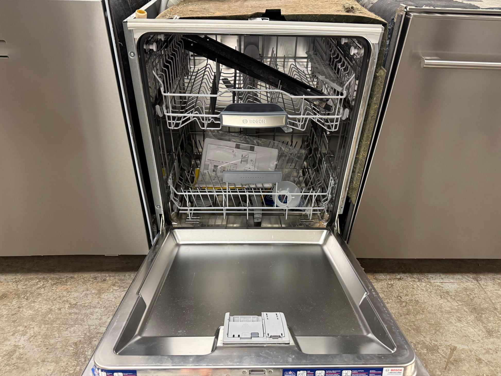 Bosch SGV68U53UC 800 Series 24" Panel Ready Dishwasher, Pre-Owned