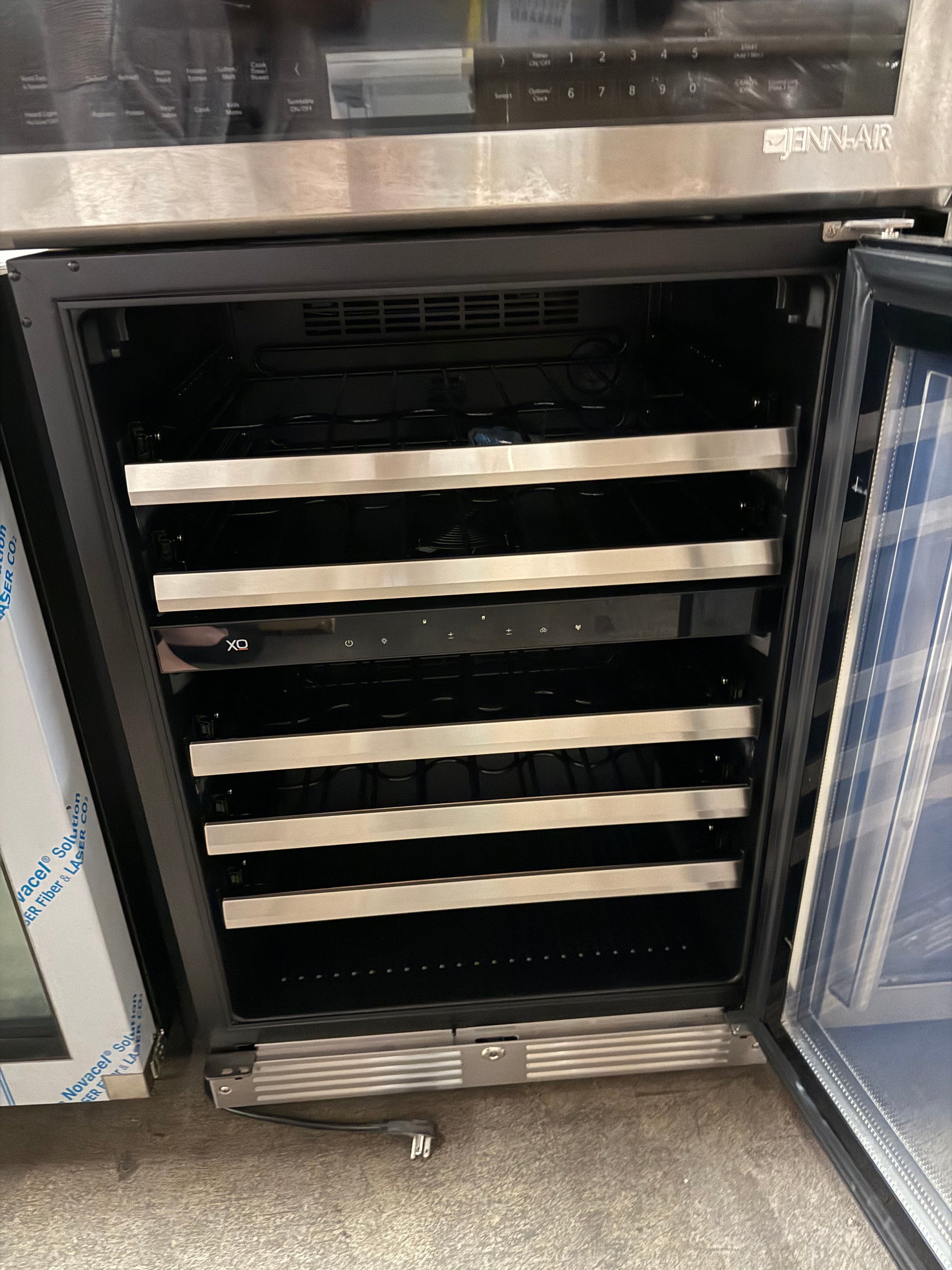 XO XOU24WDZGSR 24" Stainless Steel Dual Zone Undercounter Wine Cooler