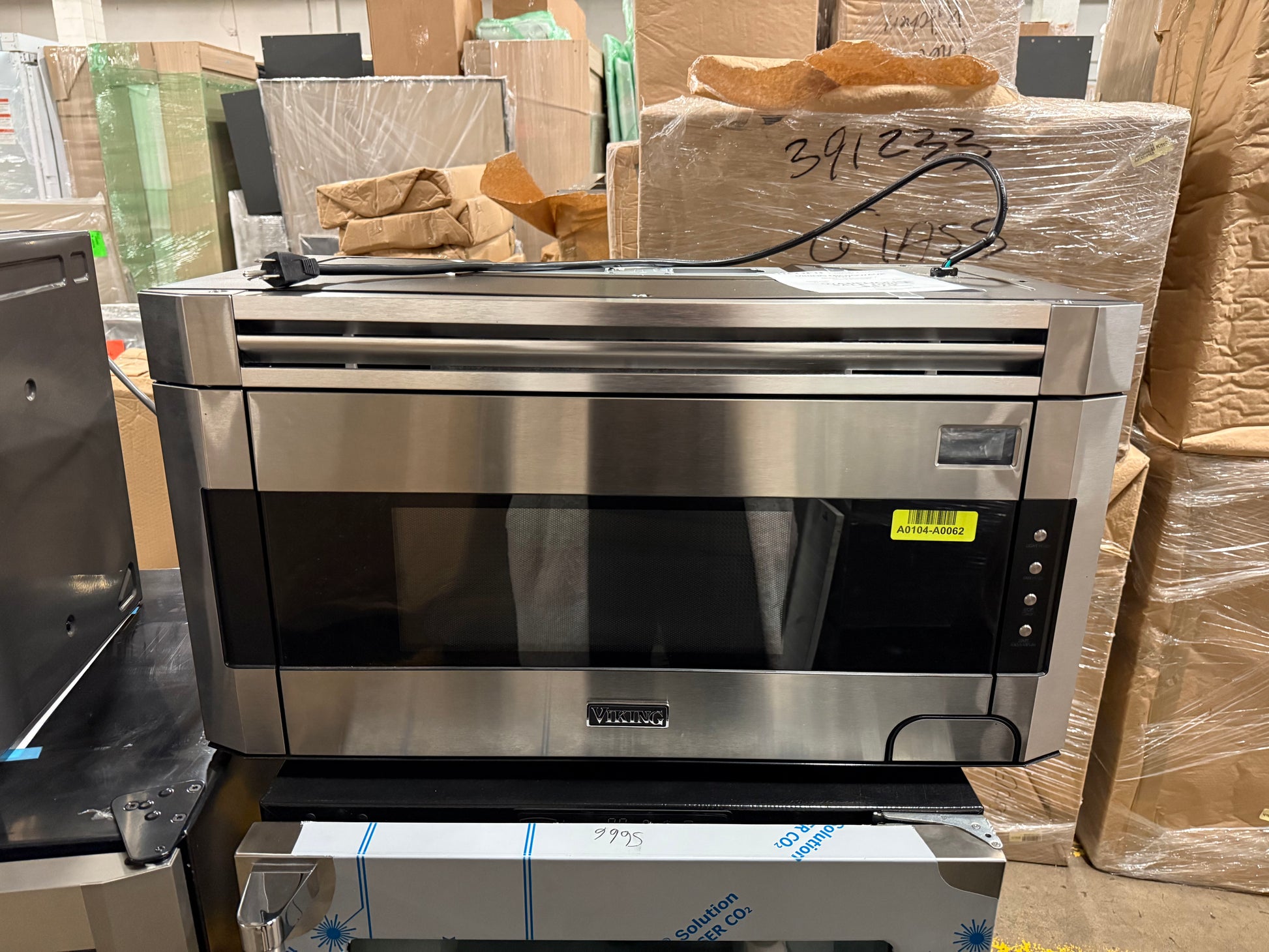 Viking RVMH330SS 30" Stainless Steel Over-the-Range Microwave