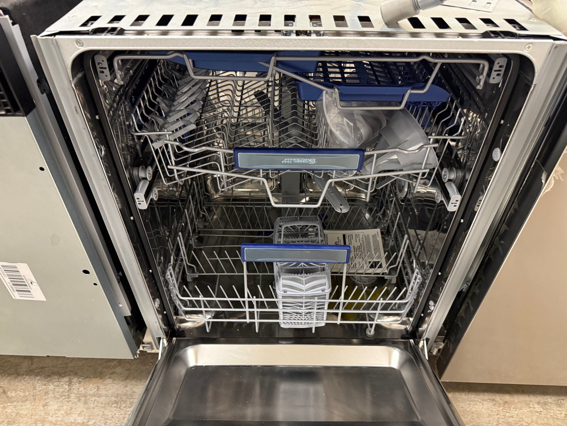 Smeg STU8647X 24" Stainless Steel Dishwasher