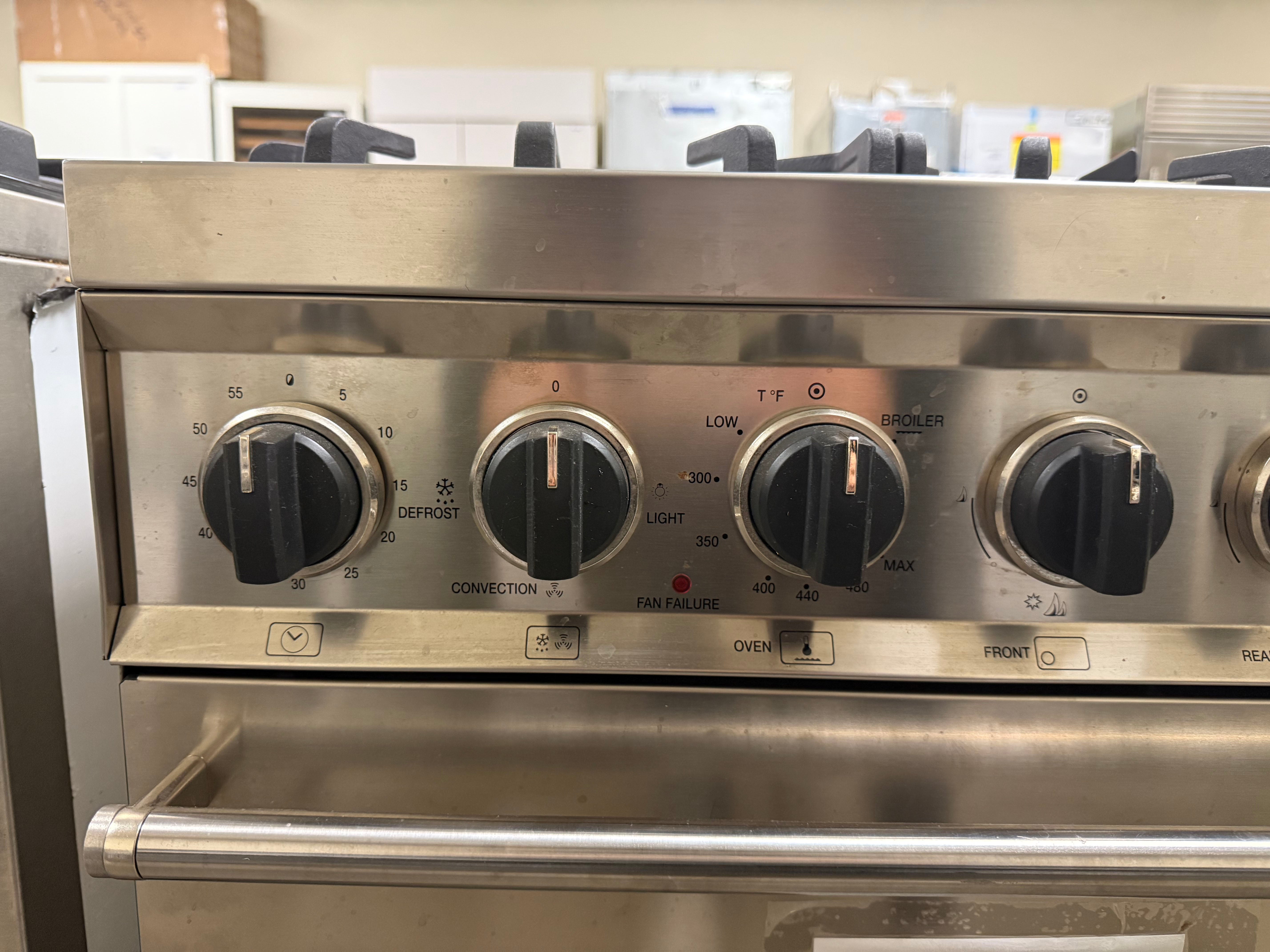 Smeg C30GGXU1 30" Stainless Steel Freestanding Gas Range