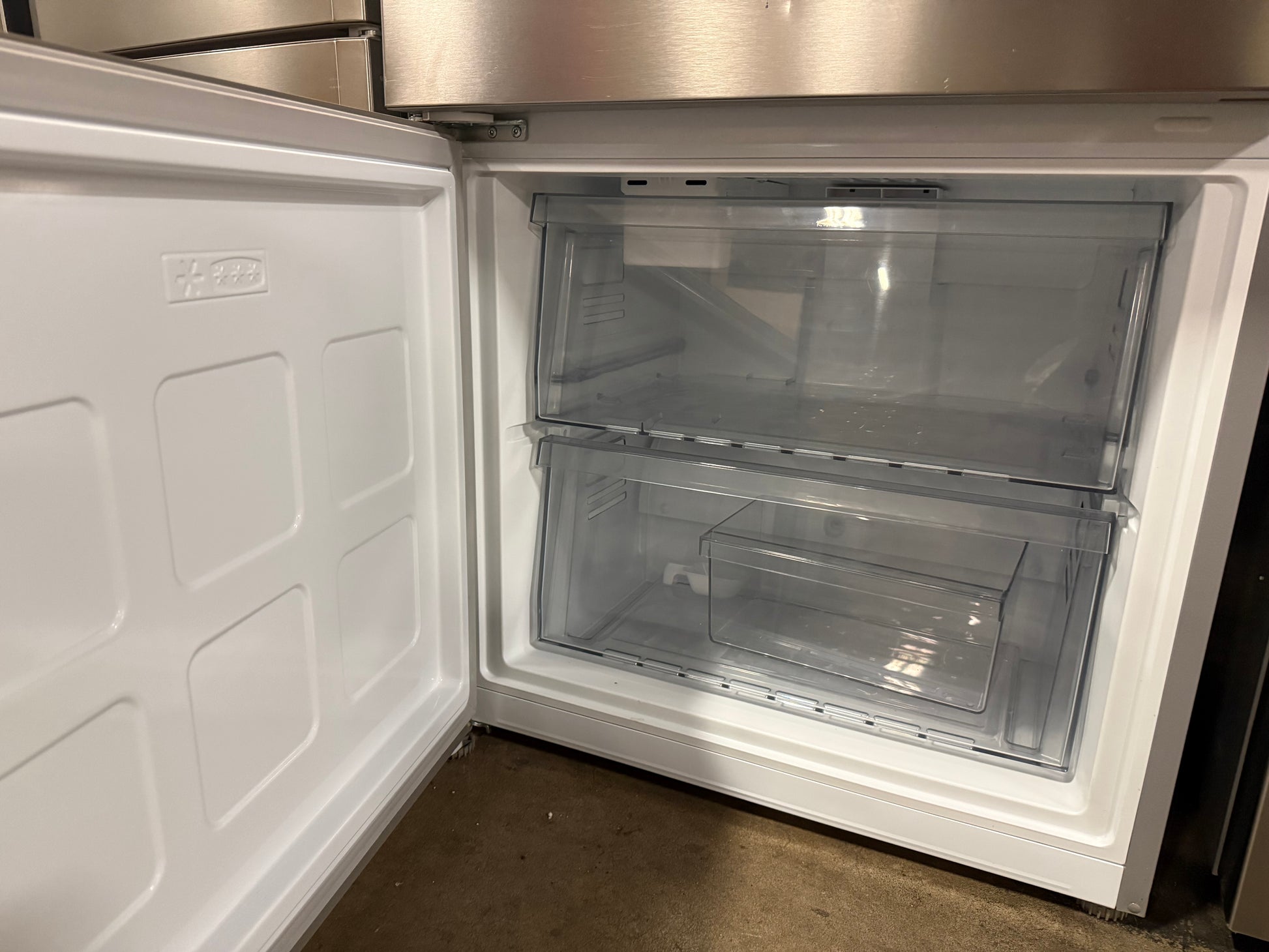 Blomberg BRFB21622SS 30" Stainless Steel Bottom Freezer Refrigerator