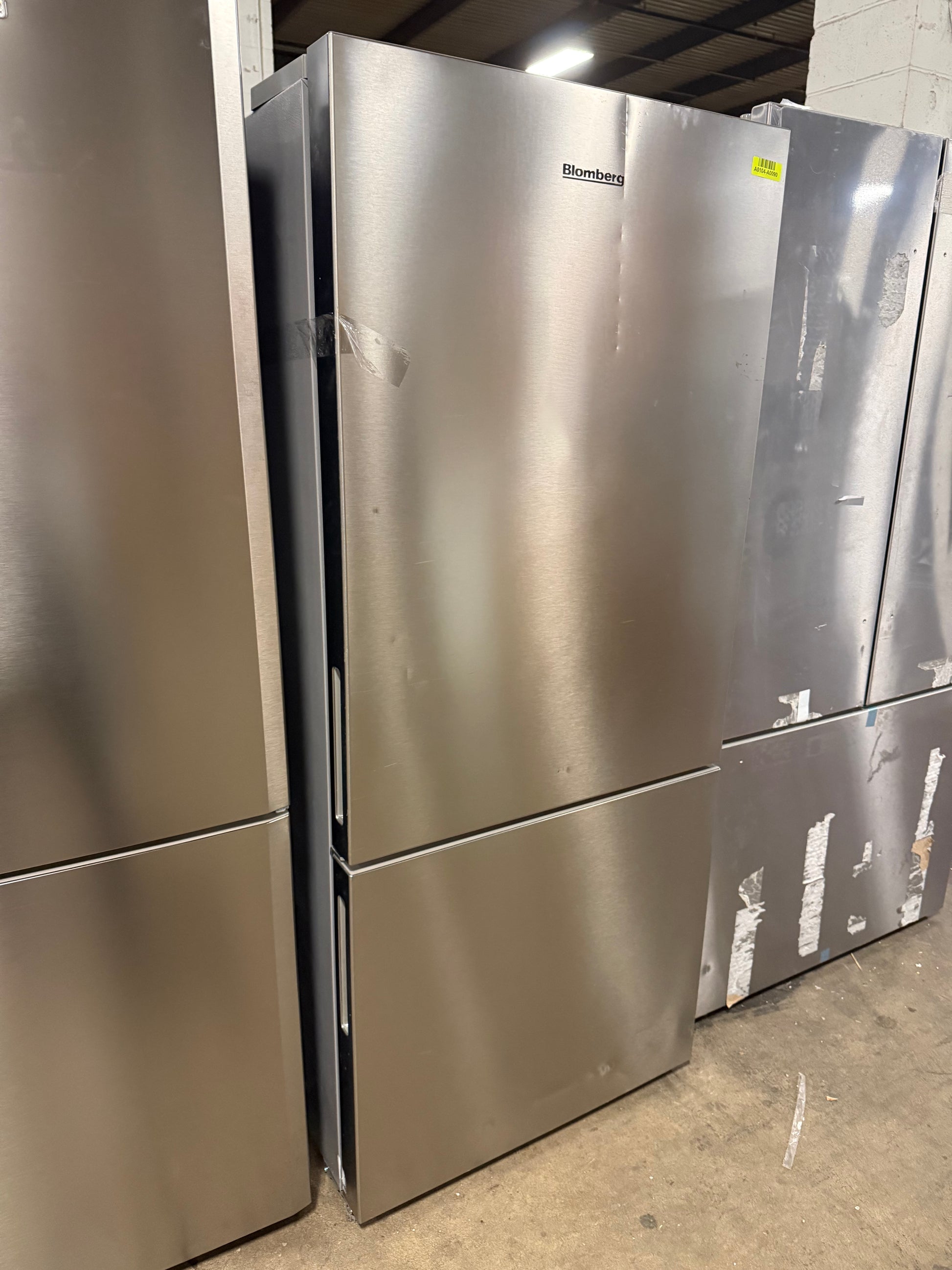 Blomberg BRFB21622SS 30" Stainless Steel Bottom Freezer Refrigerator