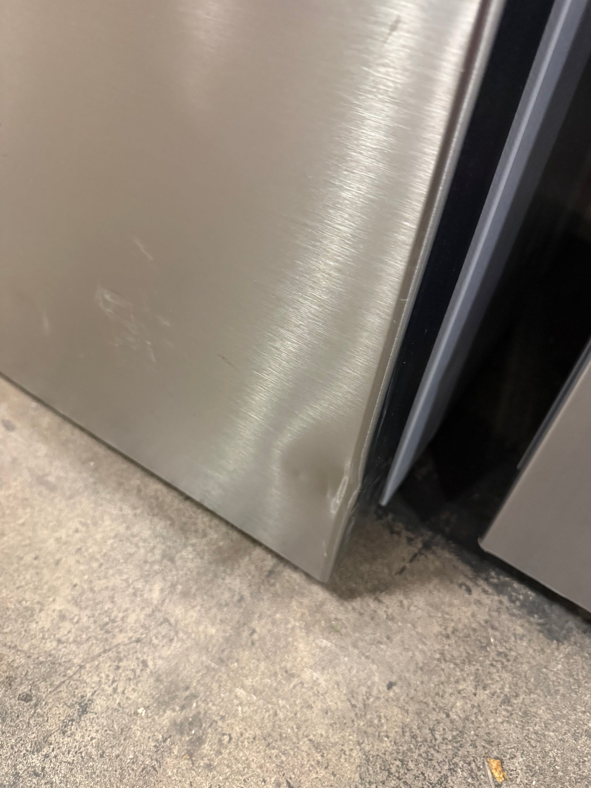 Blomberg BRFB21622SS 30" Stainless Steel Bottom Freezer Refrigerator