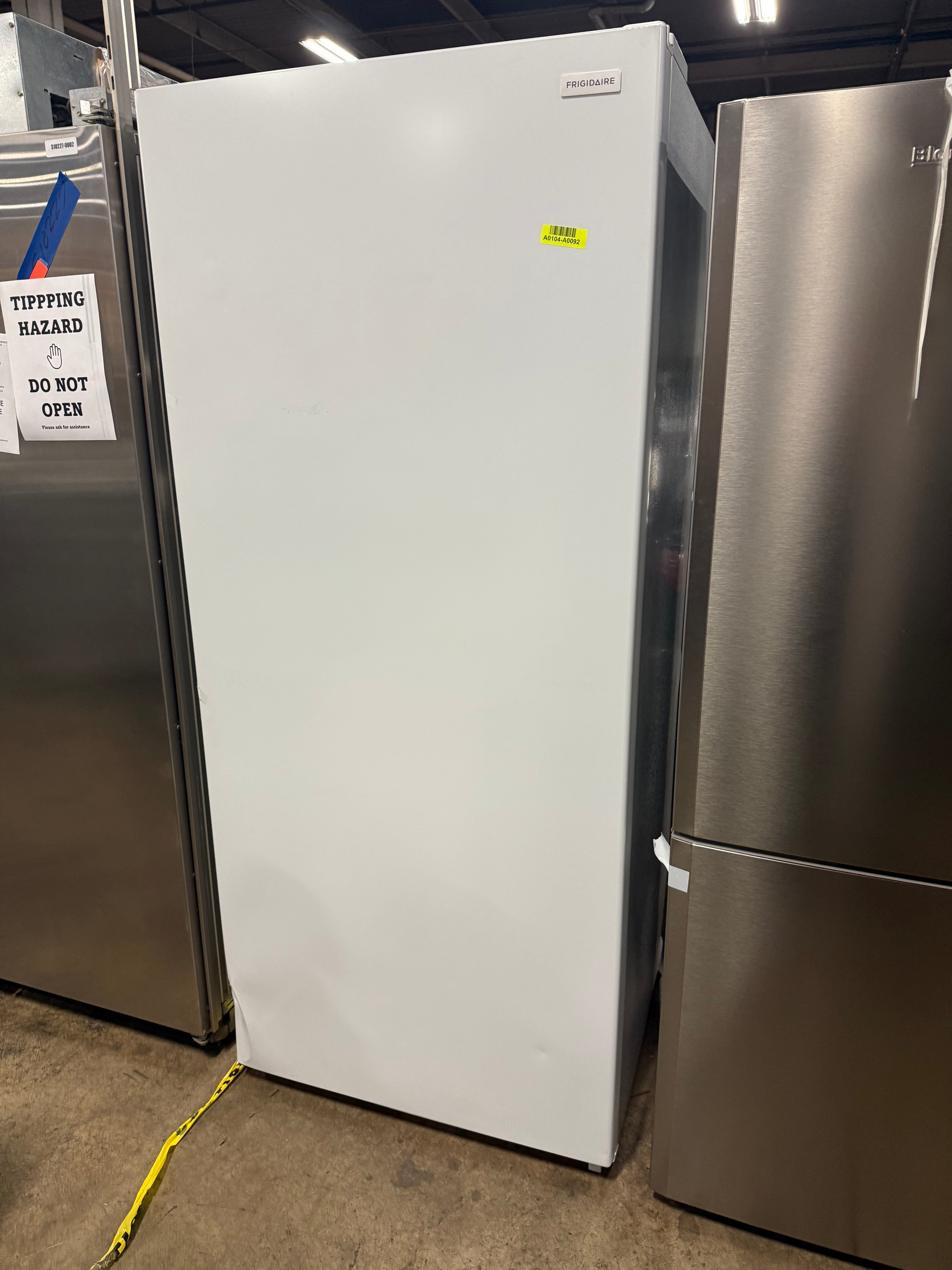 Frigidaire FFFU20F1UW 33" White Convertible Upright Refrigerator/Freezer Column