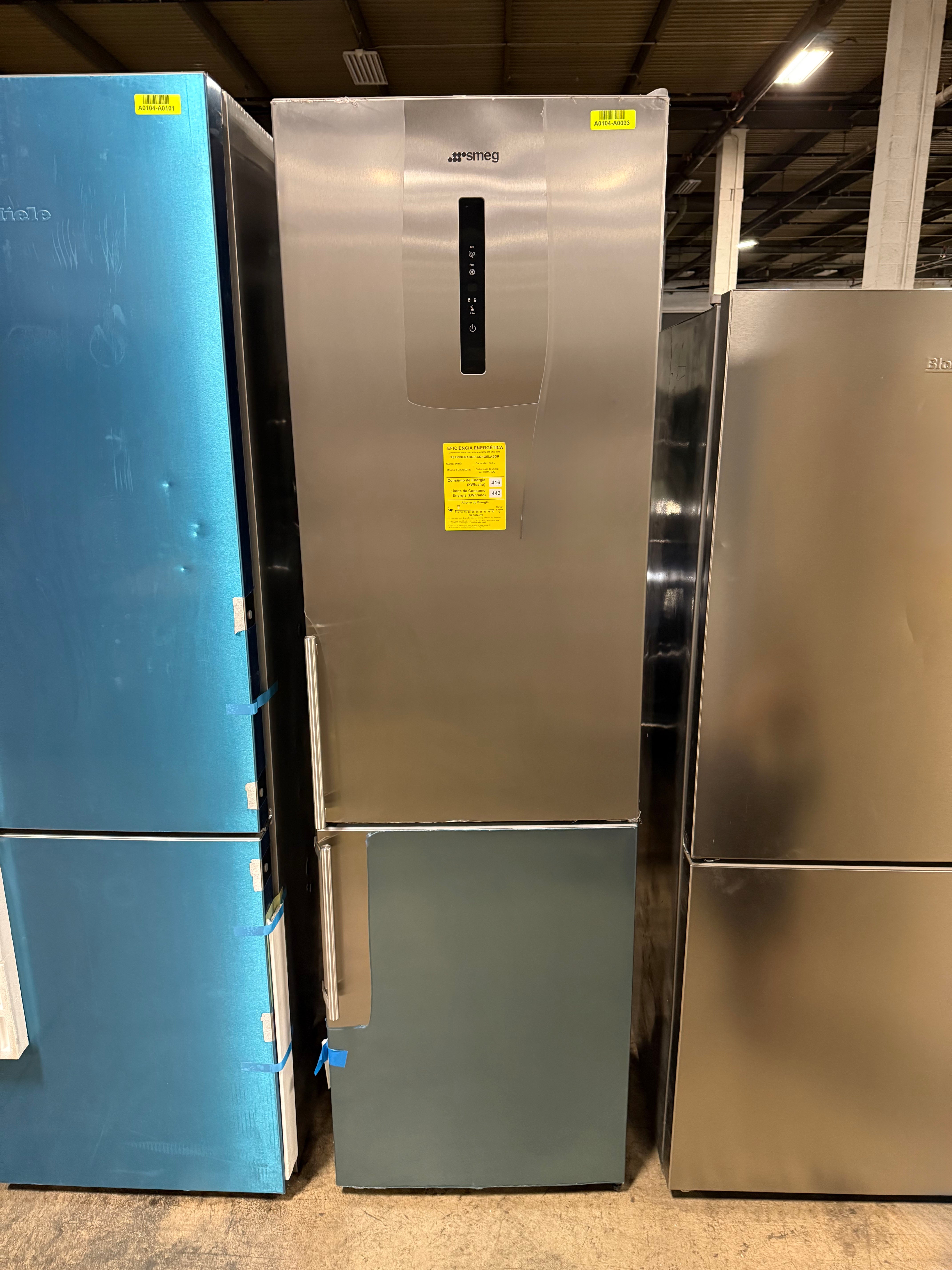 Smeg FC20UXDNE 24" Stainless Steel Freestanding Bottom Mount Refrigerator