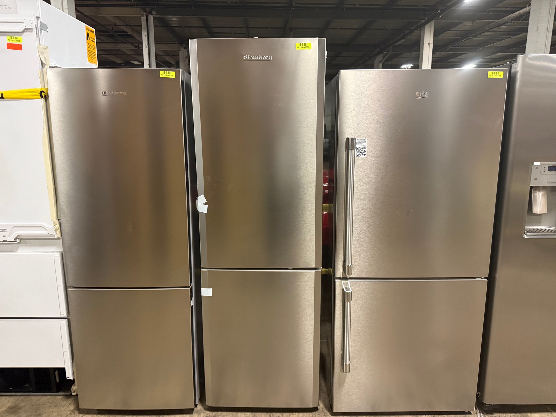 Blomberg 24" Stainless Steel Bottom Freezer Refrigerator