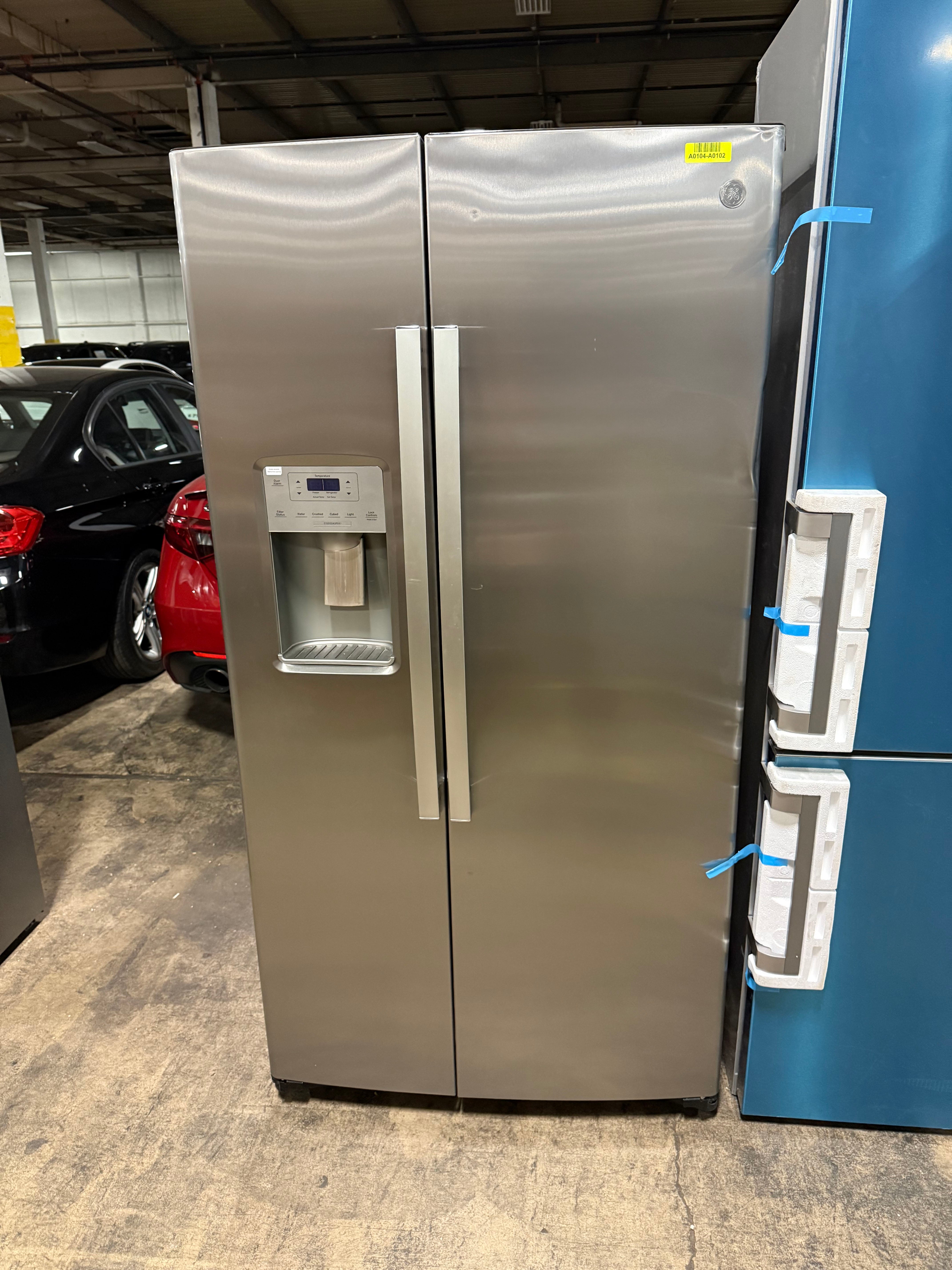 GE GZS22IYNFS 36" Stainless Steel Counter Depth Freestanding Side By Side Refrigerator