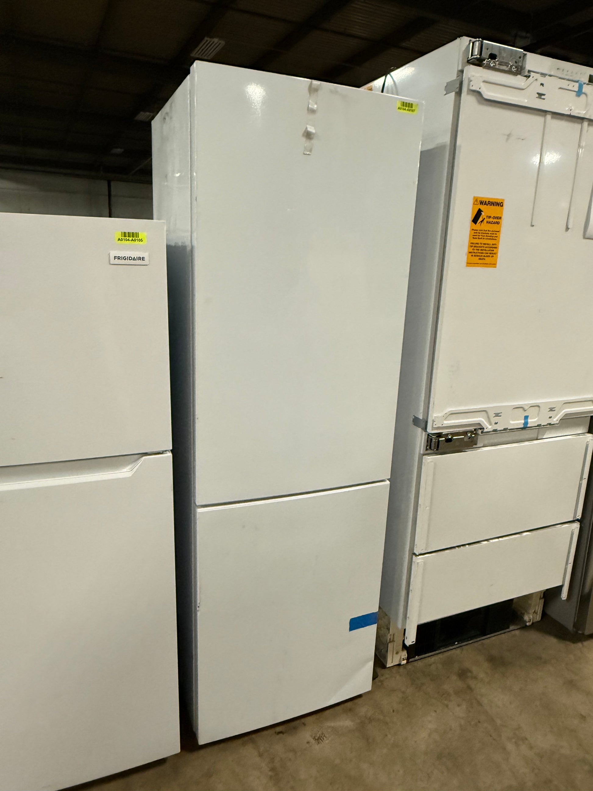 Summit FFBF241W 24" White Counter Depth Bottom Freezer Refrigerator