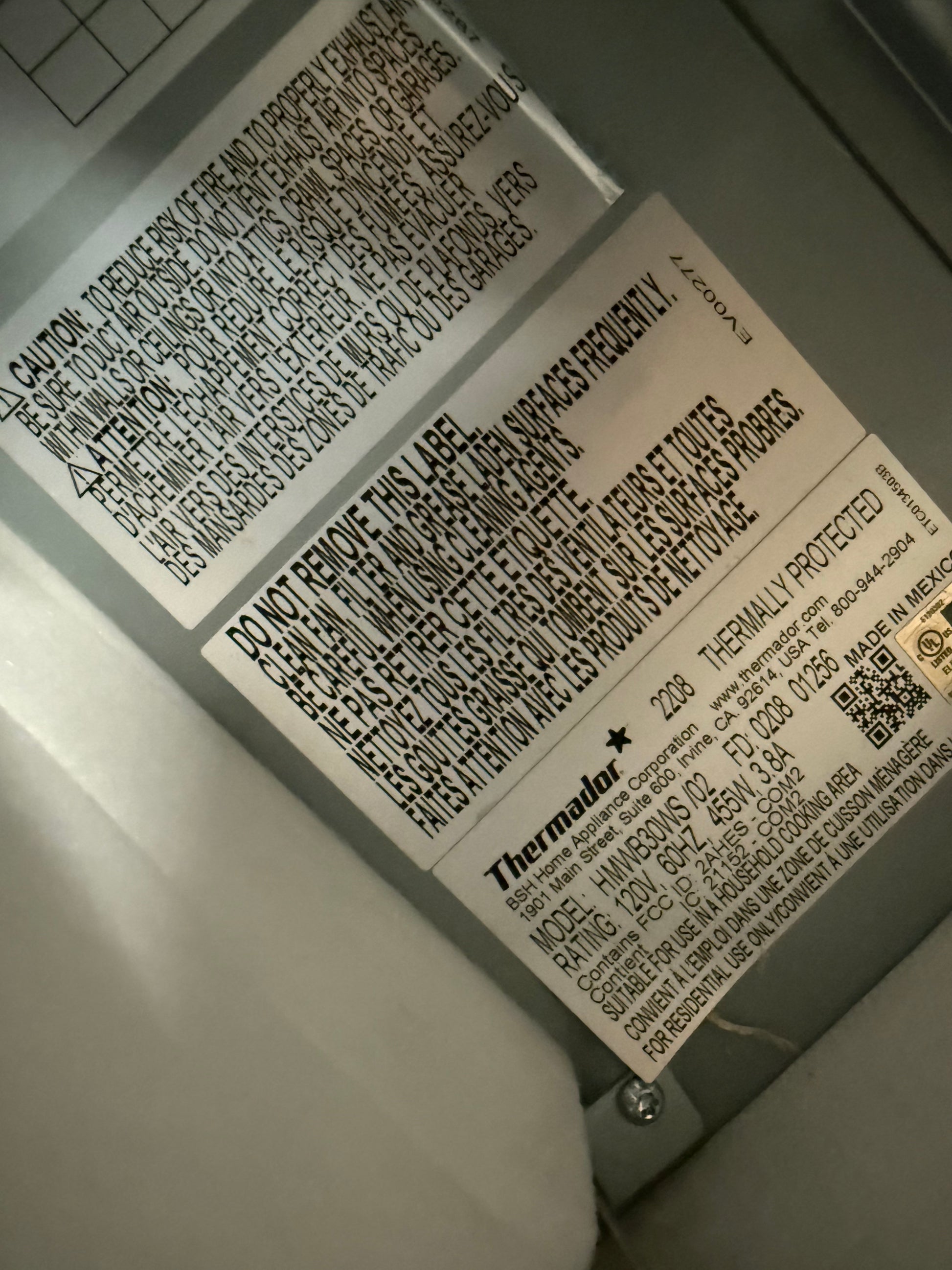 Touch control interface on a Thermador professional ventilation hood