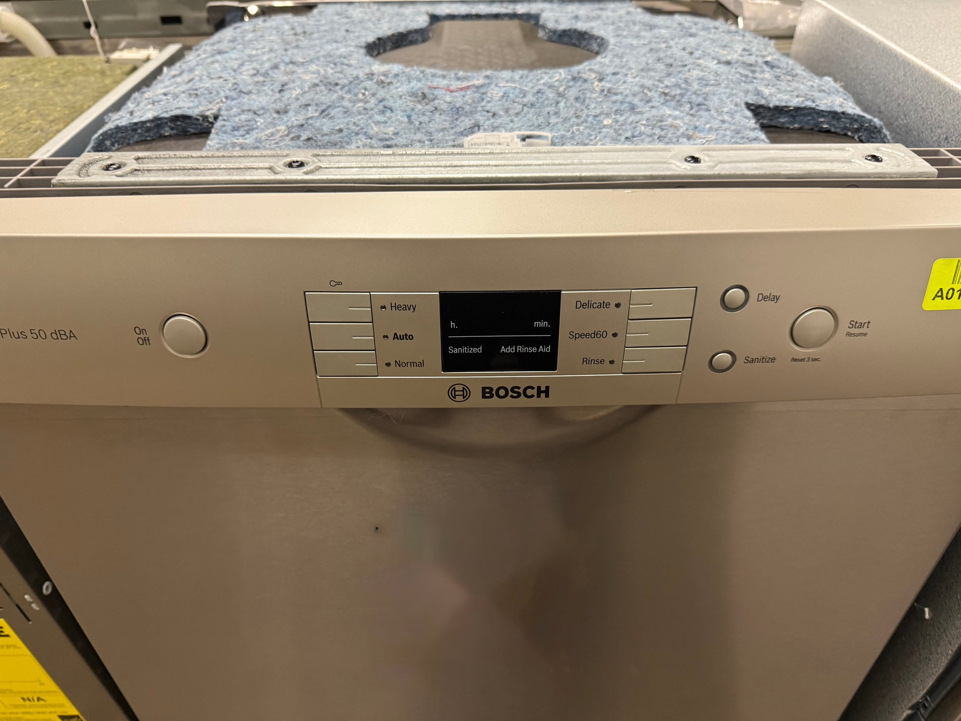 Bosch 100 Series SHEM3AY55N 24" Stainless Steel Dishwasher