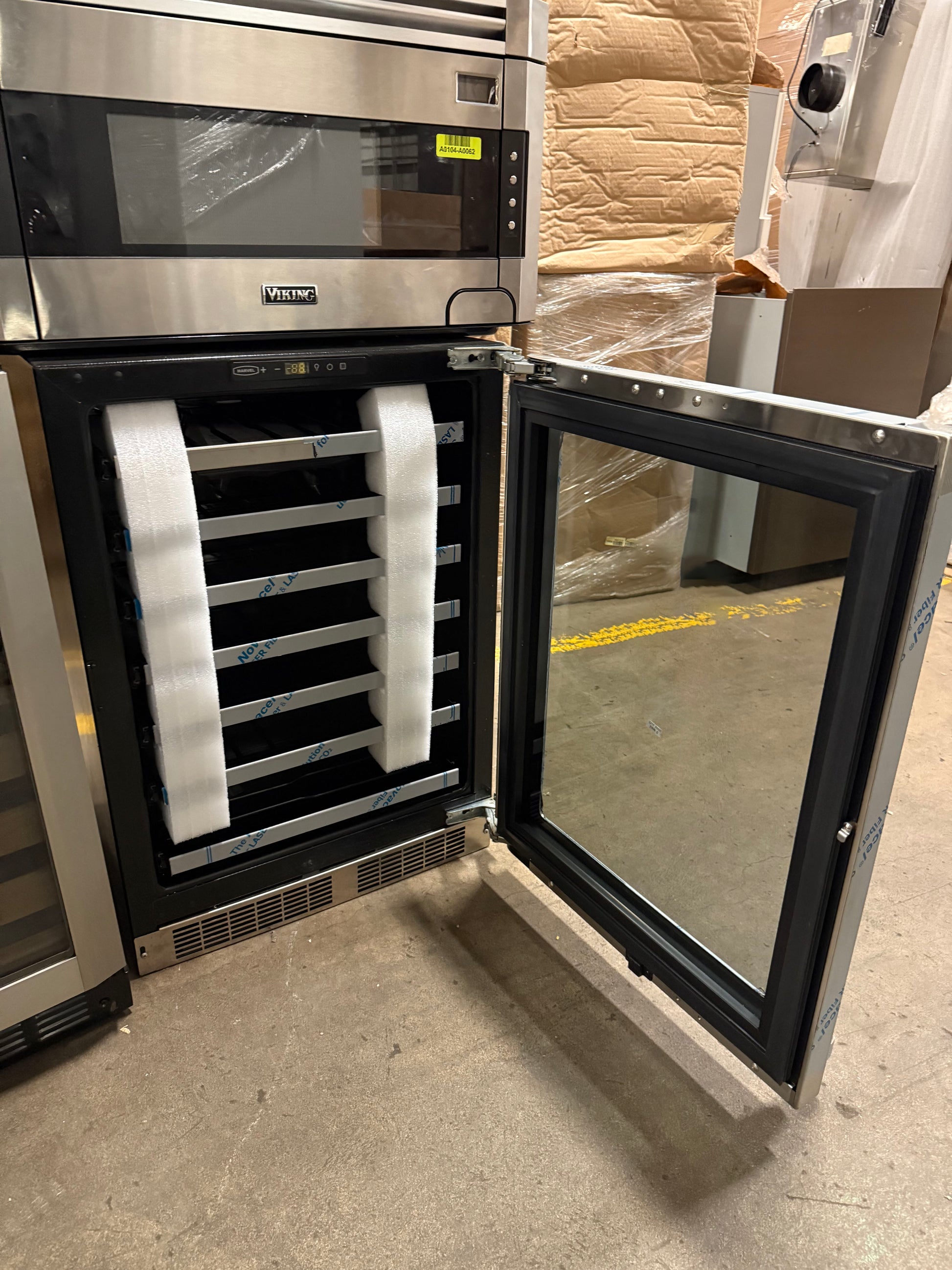 Marvel 24" Stainless Steel Undercounter Single Zone Wine Cooler