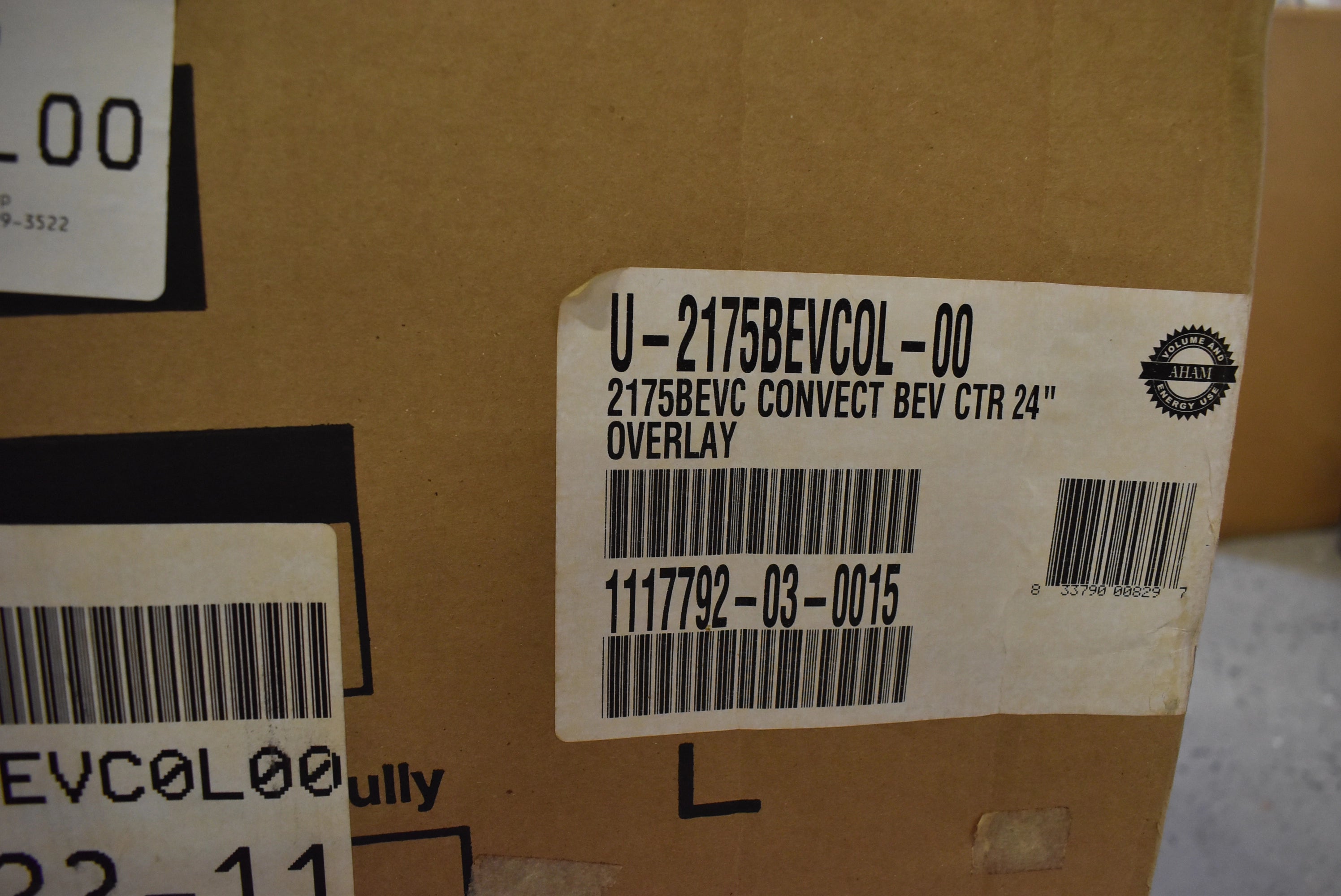 U-Line U-2175BEVCOL-00 24" Stainless Steel Beverage Center