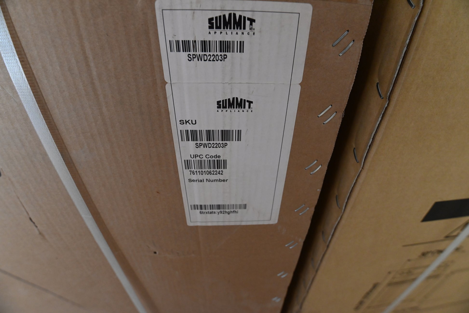 Space-saving 115V ductless laundry unit with stainless steel drum