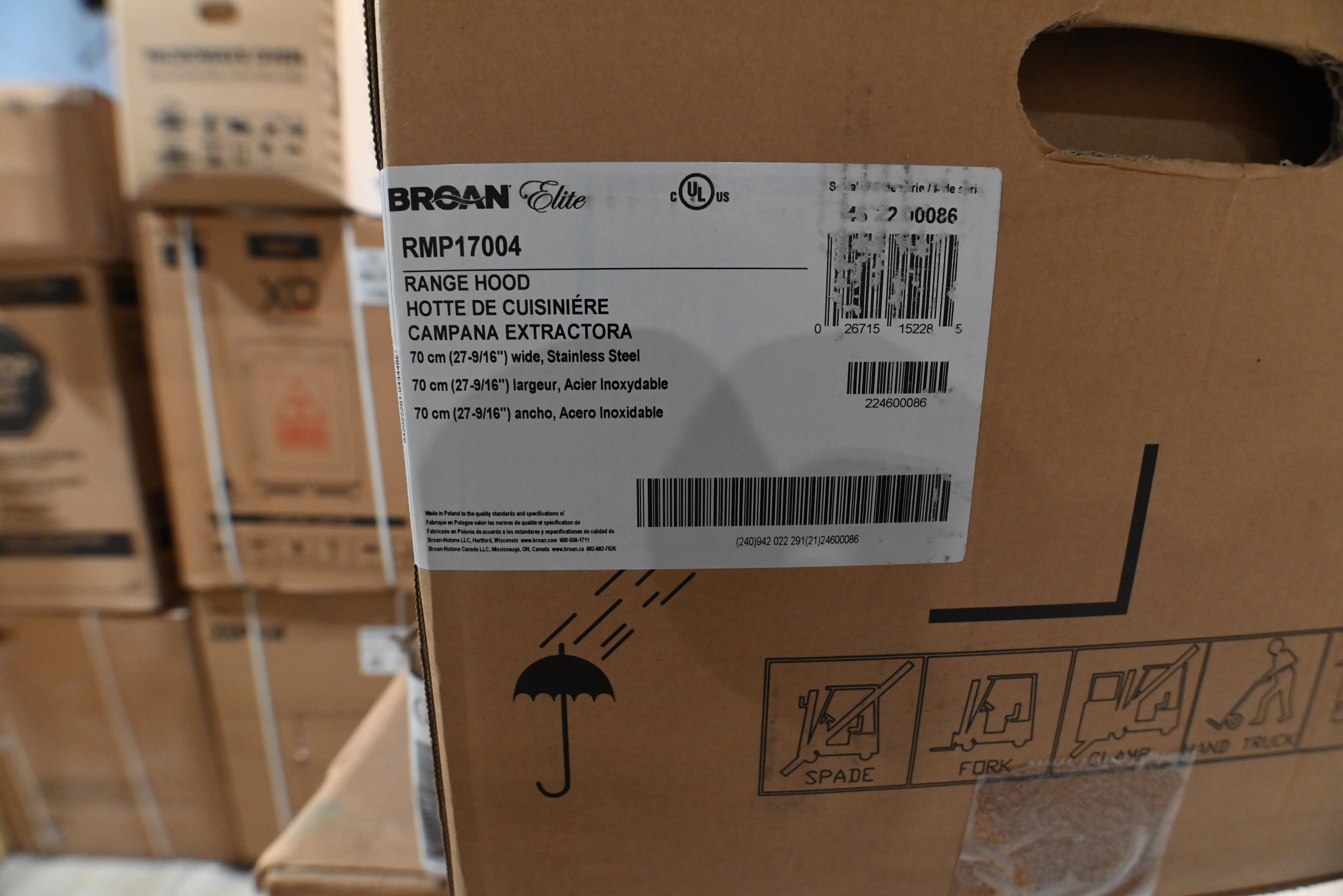 Built-in Broan range hood insert with Heat Sentry and aluminum mesh filters