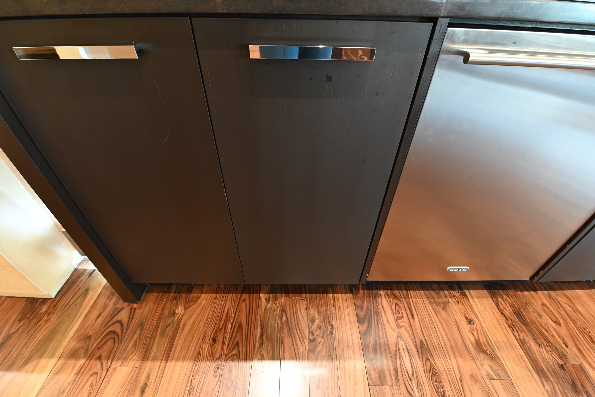 Sub-Zero Certified UC-15IP 15" Panel Ready Ice Maker