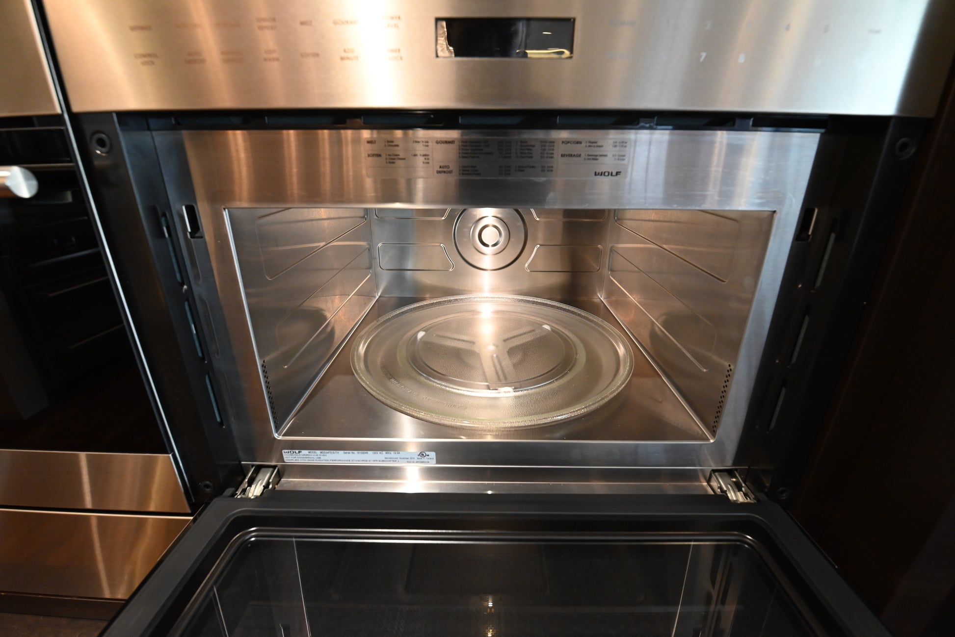 Wolf Certified MDD24TE/S/TH 30" Stainless Steel Drop-Down Door Microwave Oven