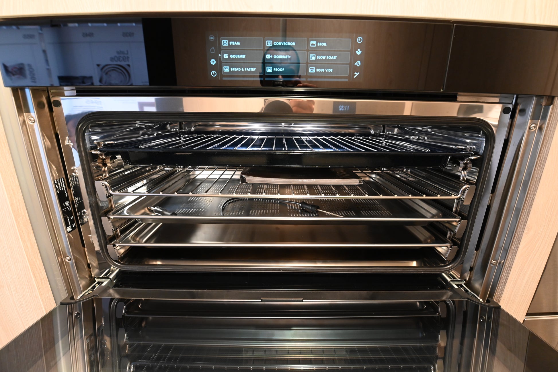 Wolf Certified CSO3050CM/B 30" Black Steam Oven