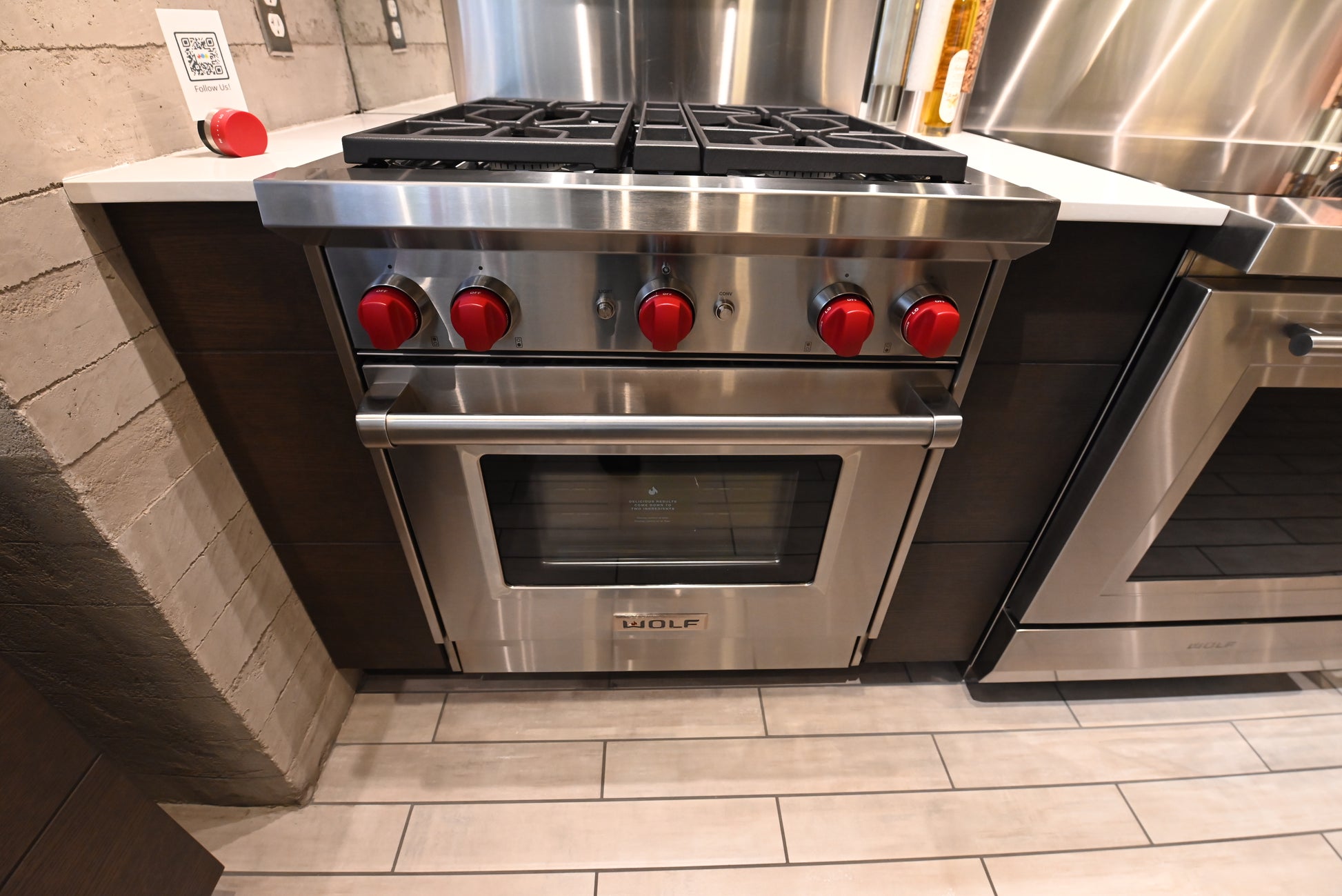 Wolf Certified GR304 30" Stainless Steel Pro-Style Gas Range