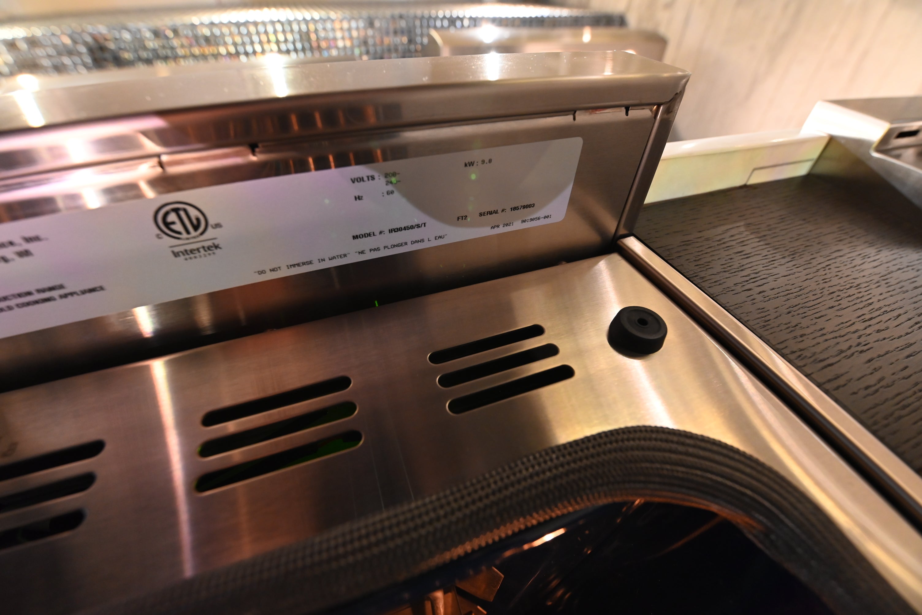 Wolf Certified IR30450/S/T 30" Stainless Steel Induction Range