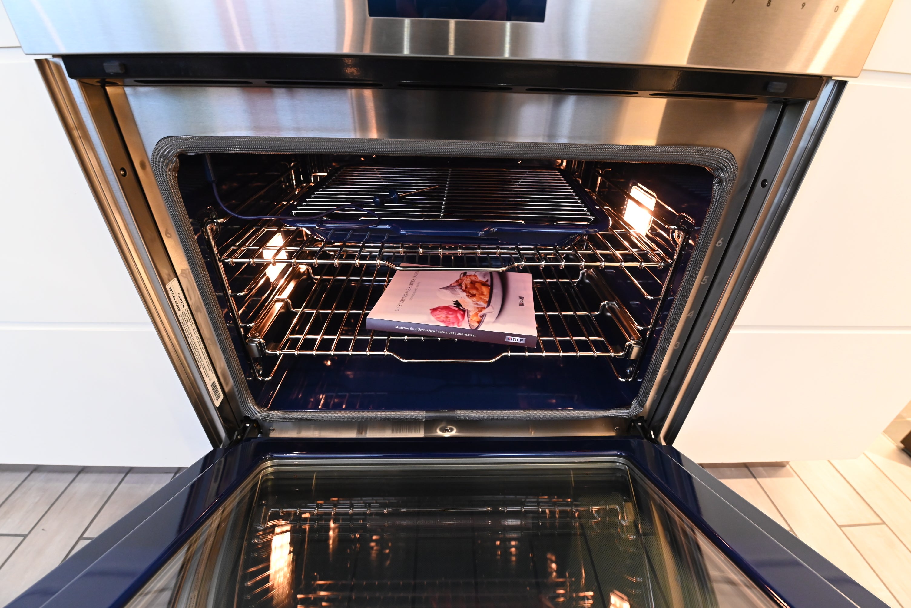 Wolf Certified SO3050TE/S/T 30" Stainless Steel Electric Single Wall Oven