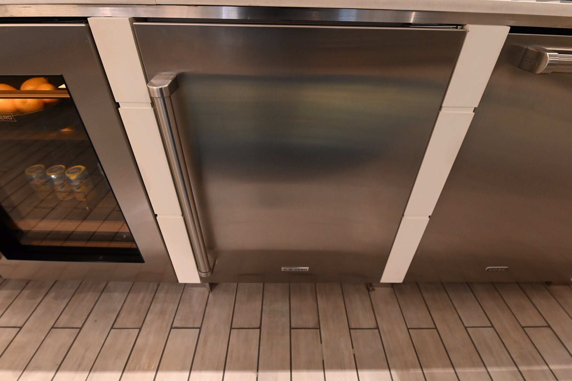 Sub-Zero Certified DEU2450CI/R 24" Stainless Steel Undercounter Refrigerator/Freezer