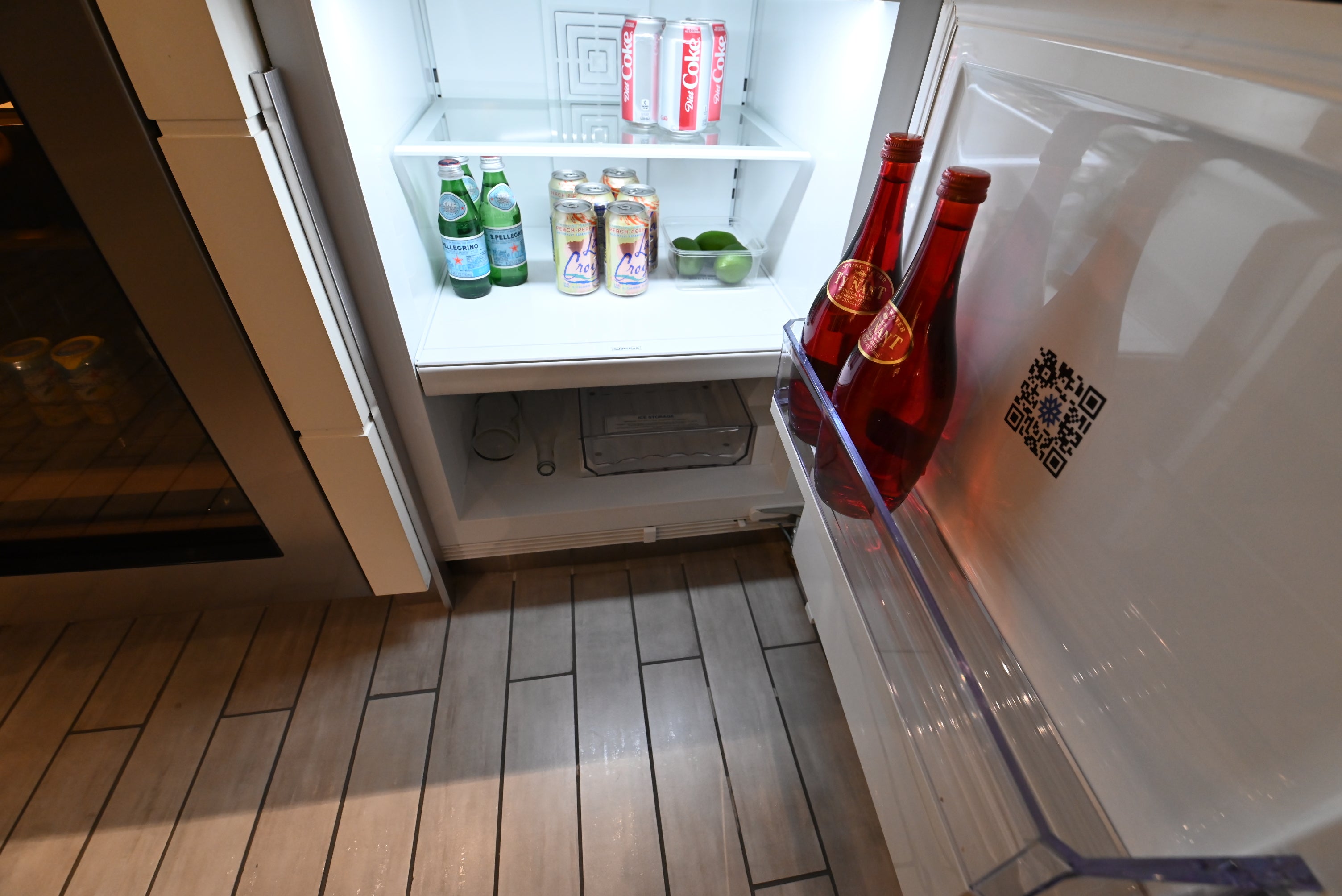 Sub-Zero Certified DEU2450CI/R 24" Stainless Steel Undercounter Refrigerator/Freezer