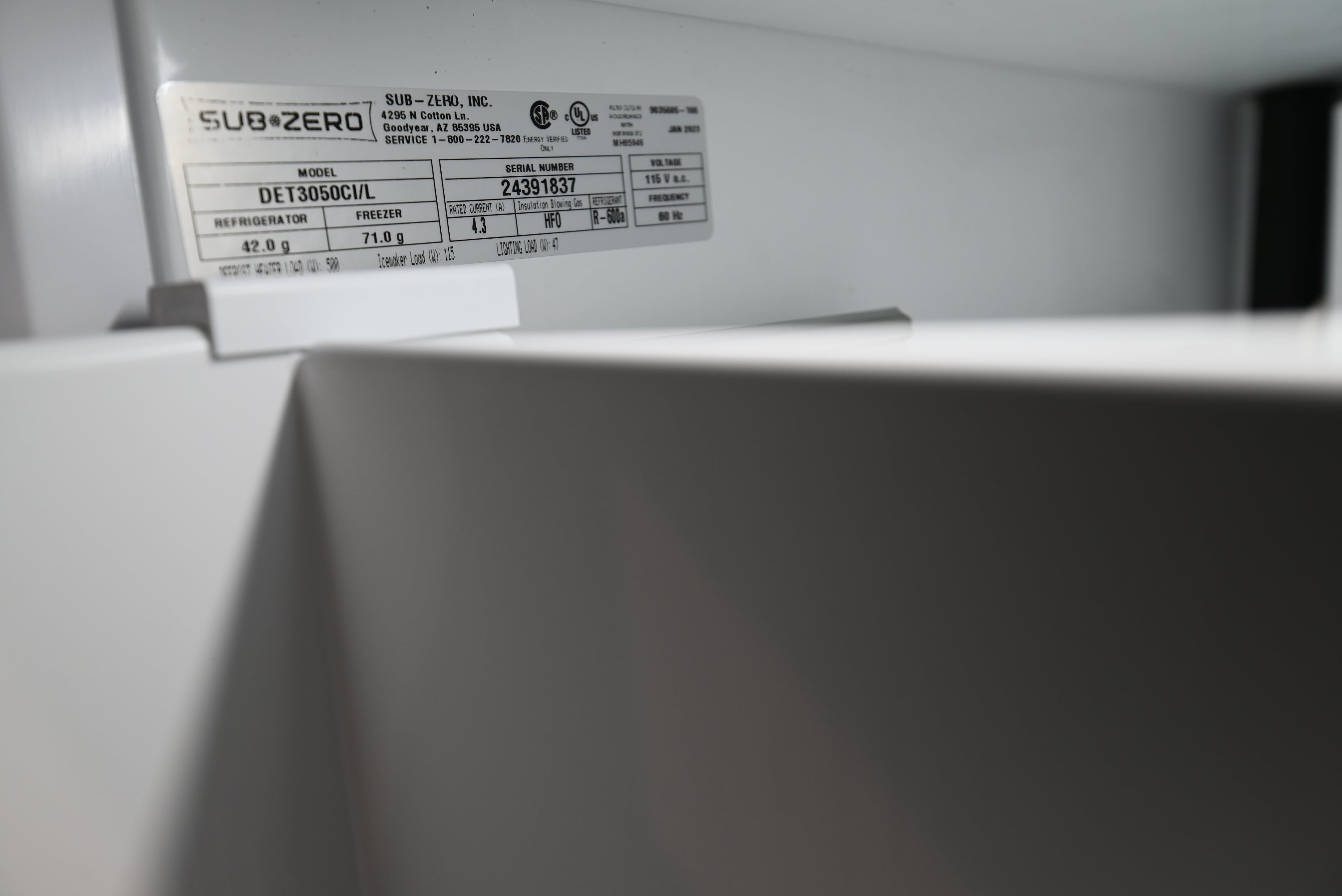 Sub-Zero Certified DET3050CI/L 30" Panel Ready Bottom Freezer Refrigerator