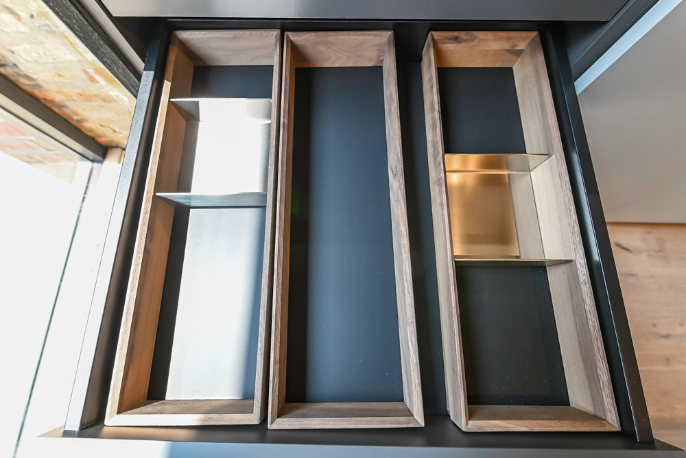 Valcucine Venture: Forma Mentis Modern Kitchen with Genius Loci Island