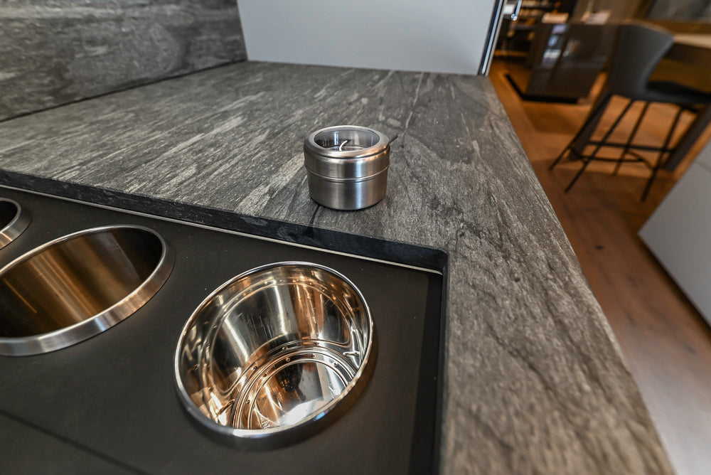 Valcucine Venture: Forma Mentis Modern Kitchen with Genius Loci Island
