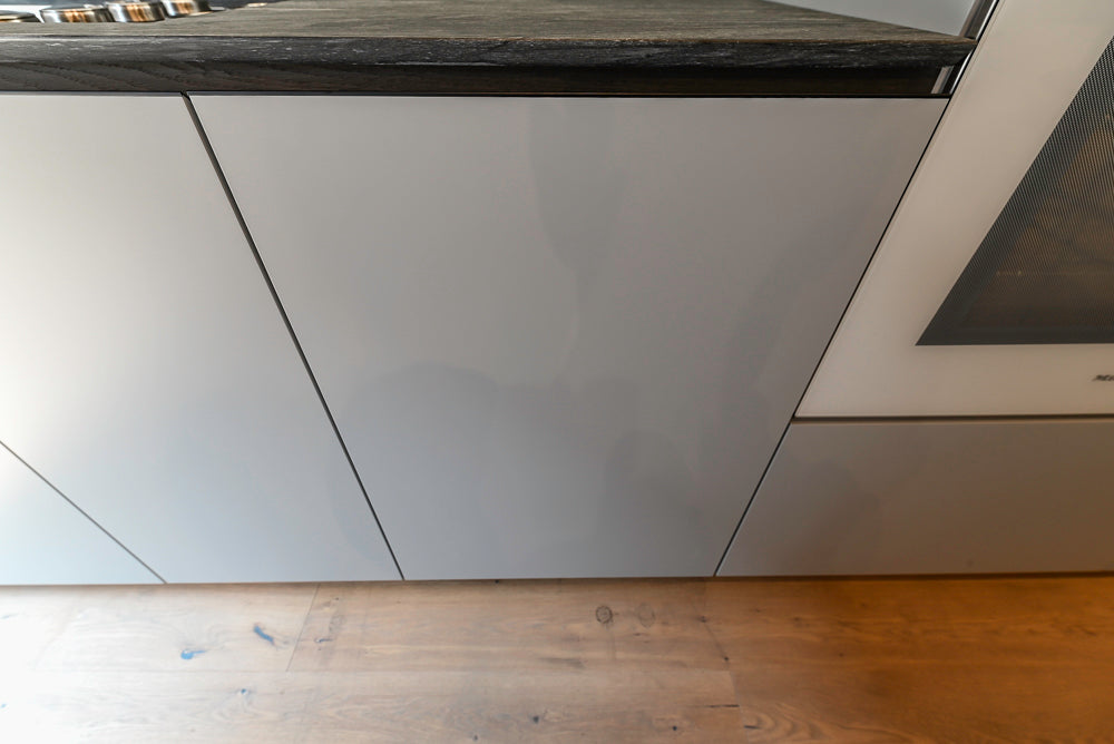 Valcucine Venture: Forma Mentis Modern Kitchen with Genius Loci Island