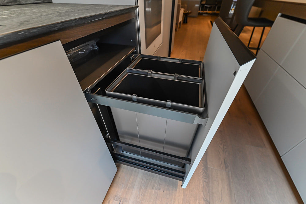 Valcucine Venture: Forma Mentis Modern Kitchen with Genius Loci Island