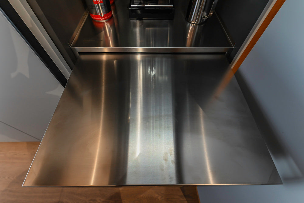 Valcucine Venture: Forma Mentis Modern Kitchen with Genius Loci Island