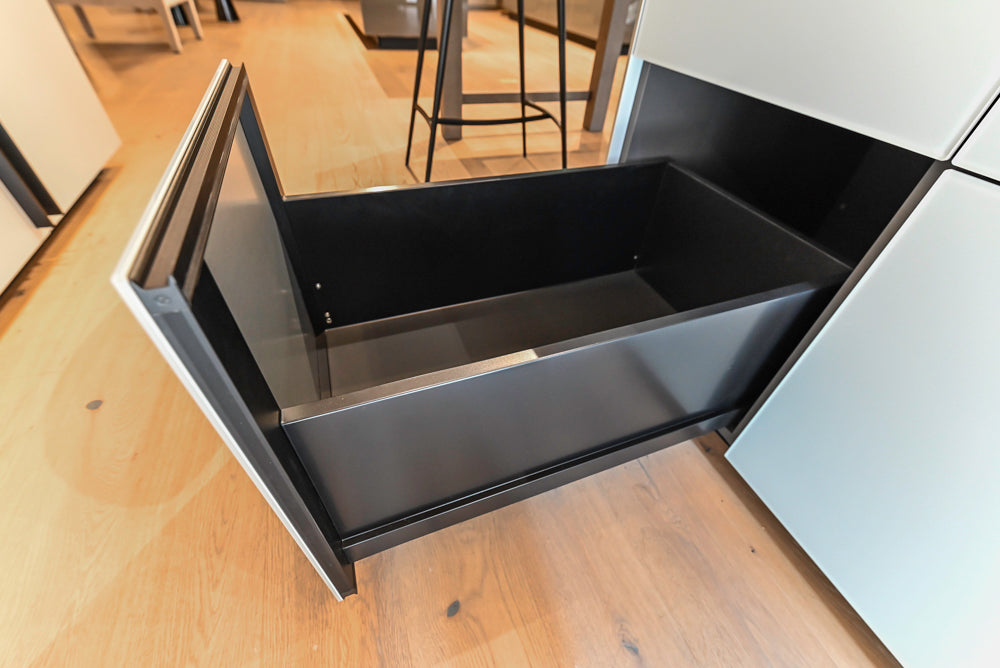 Valcucine Venture: Forma Mentis Modern Kitchen with Genius Loci Island