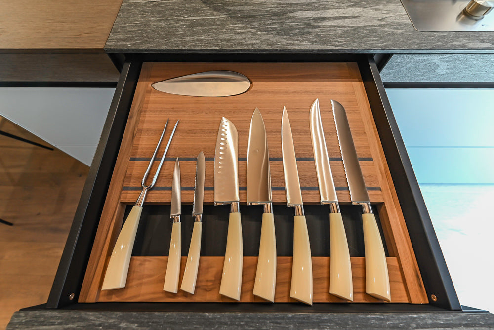 Valcucine Venture: Forma Mentis Modern Kitchen with Genius Loci Island