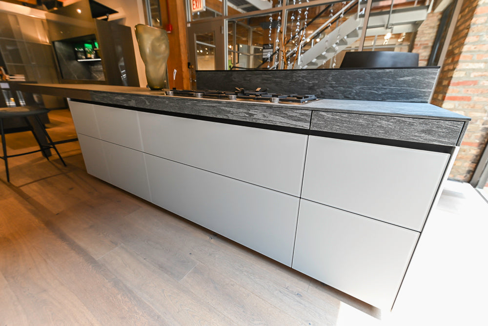 Valcucine Venture: Forma Mentis Modern Kitchen with Genius Loci Island