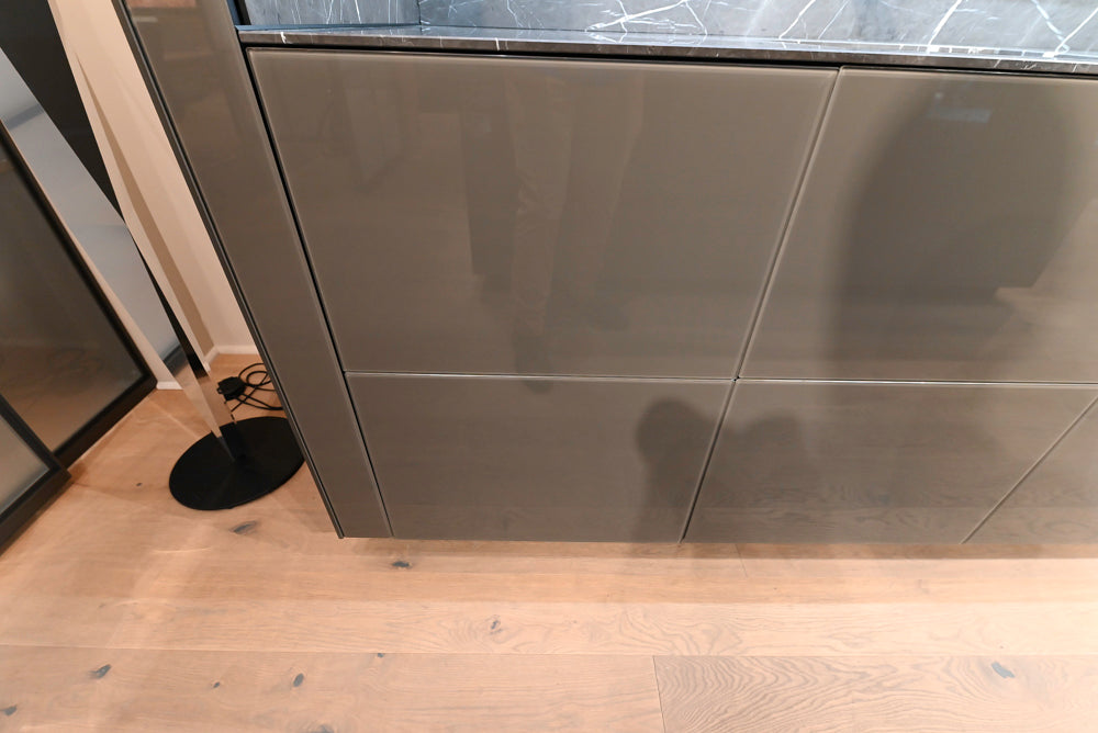 Valcucine Logica Celata Wet Bar with Artematica Soft Island