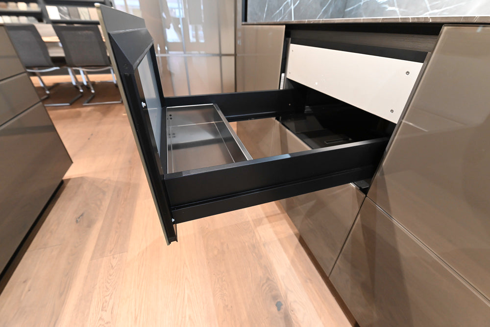 Valcucine Logica Celata Wet Bar with Artematica Soft Island