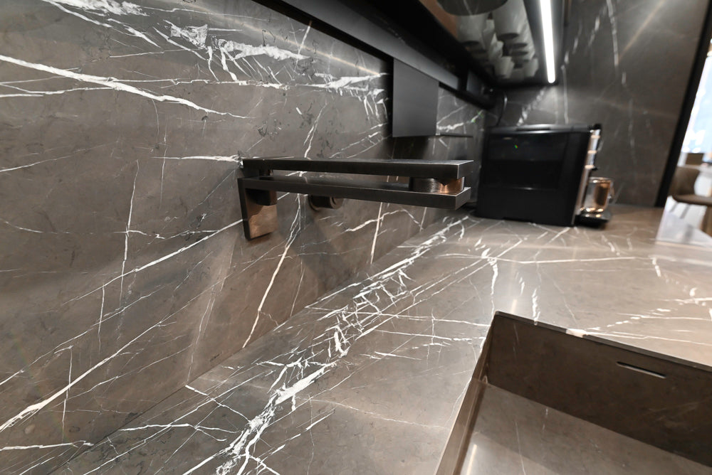 Valcucine Logica Celata Wet Bar with Artematica Soft Island