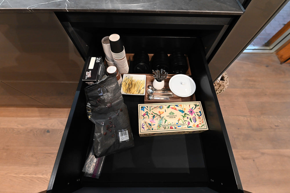 Valcucine Logica Celata Wet Bar with Artematica Soft Island