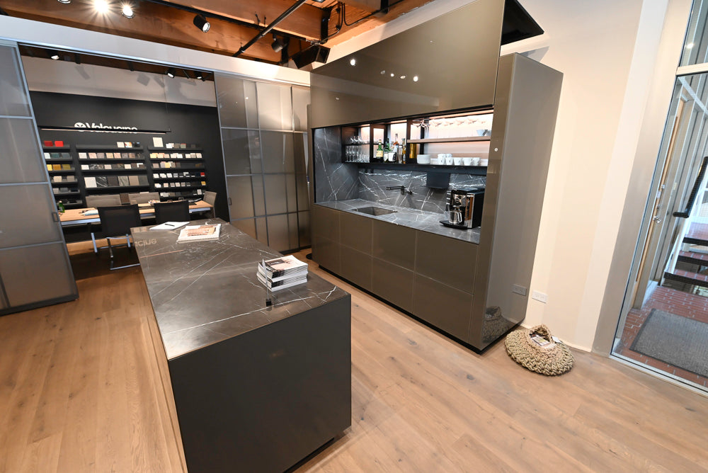 Valcucine Logica Celata Wet Bar with Artematica Soft Island