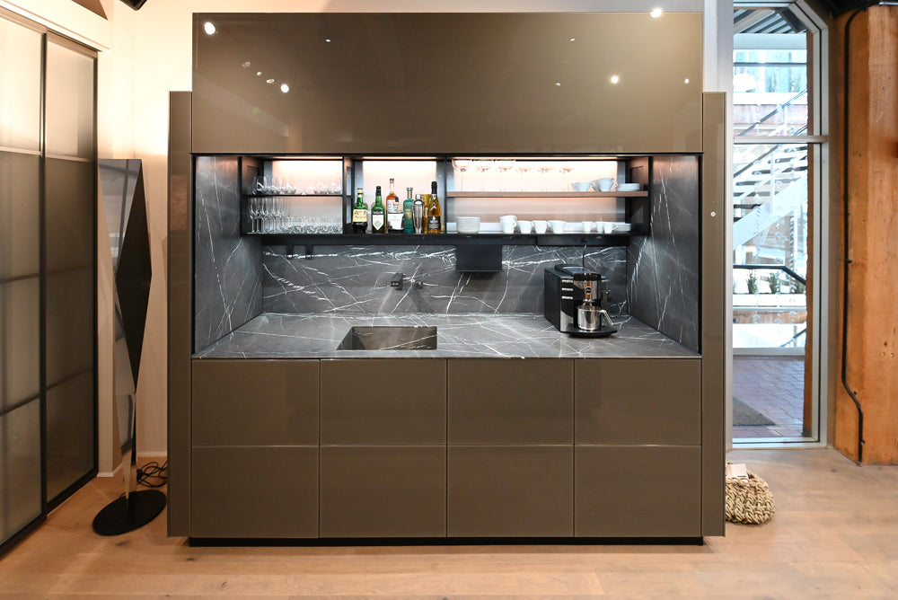 Valcucine Logica Celata Wet Bar with Artematica Soft Island