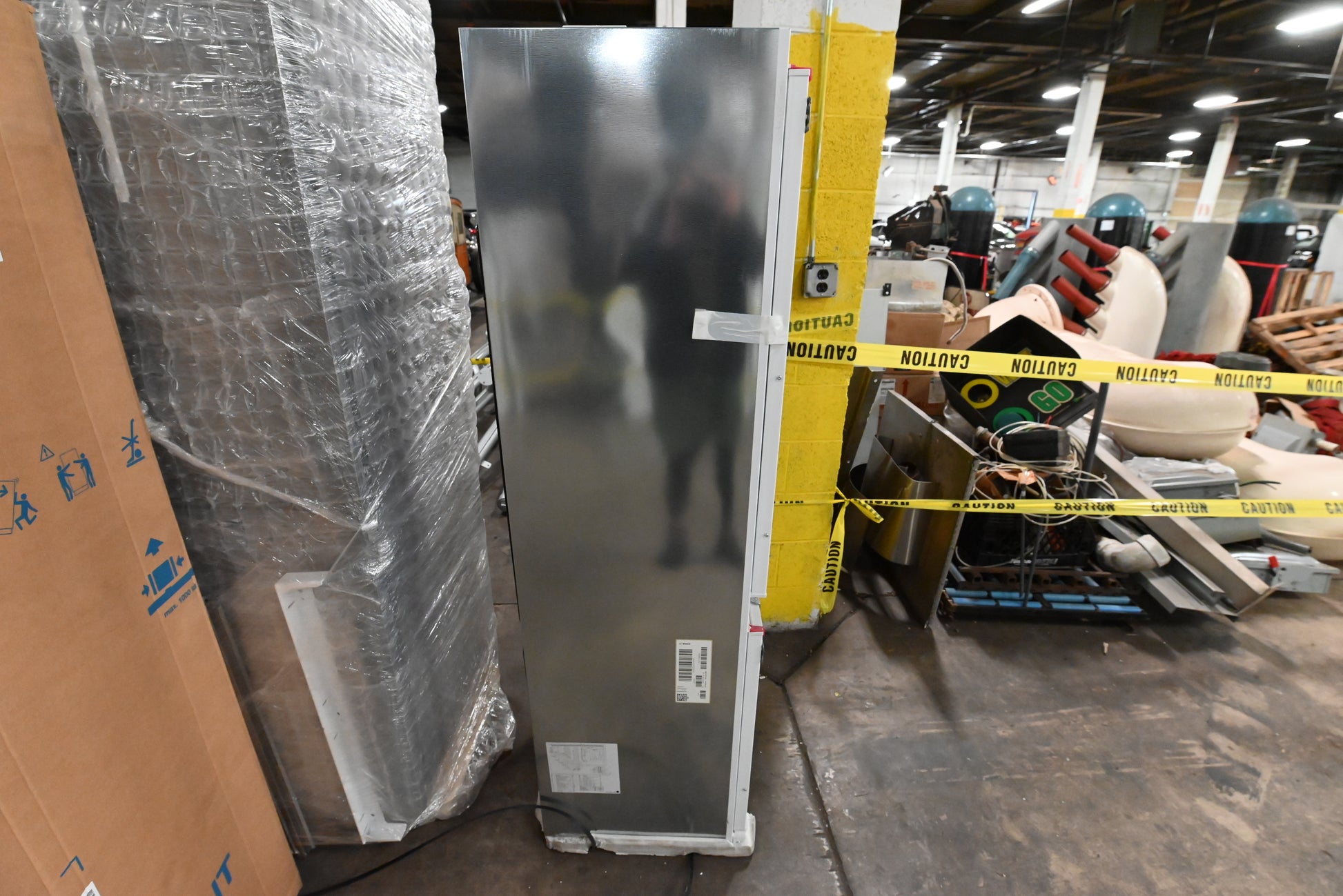 Bosch 800 Series B09IB91NSP 22" Panel Ready Bottom Freezer Refrigerator