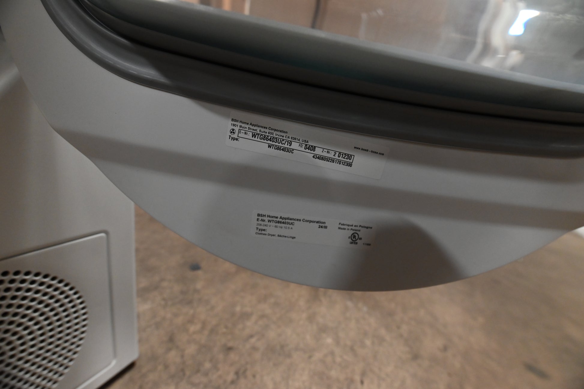 Bosch 300 Series WTG86403UC 24" White Ventless Electric Dryer