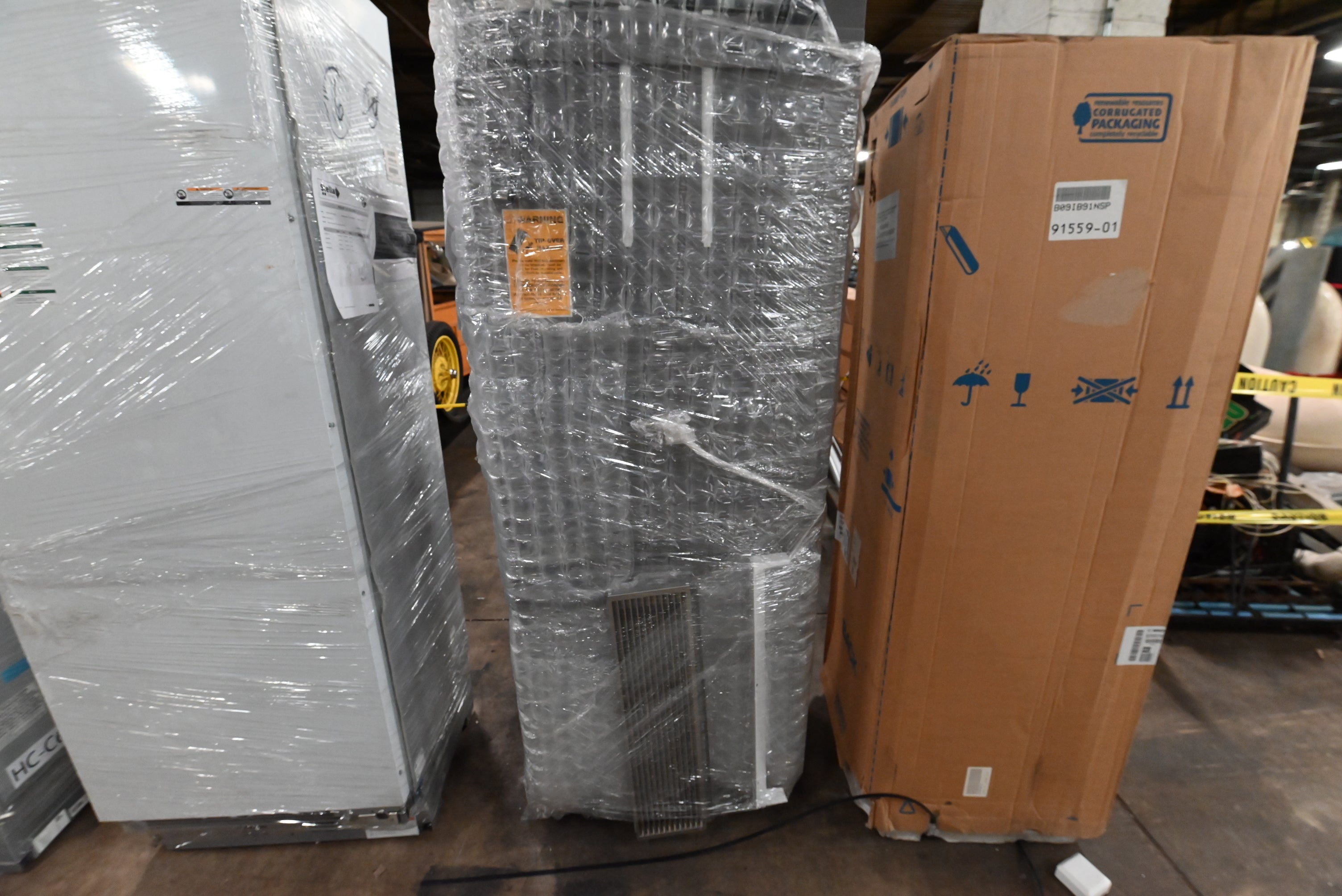 Liebherr HC 1581G 30" Panel Ready Bottom Freezer Refrigerator