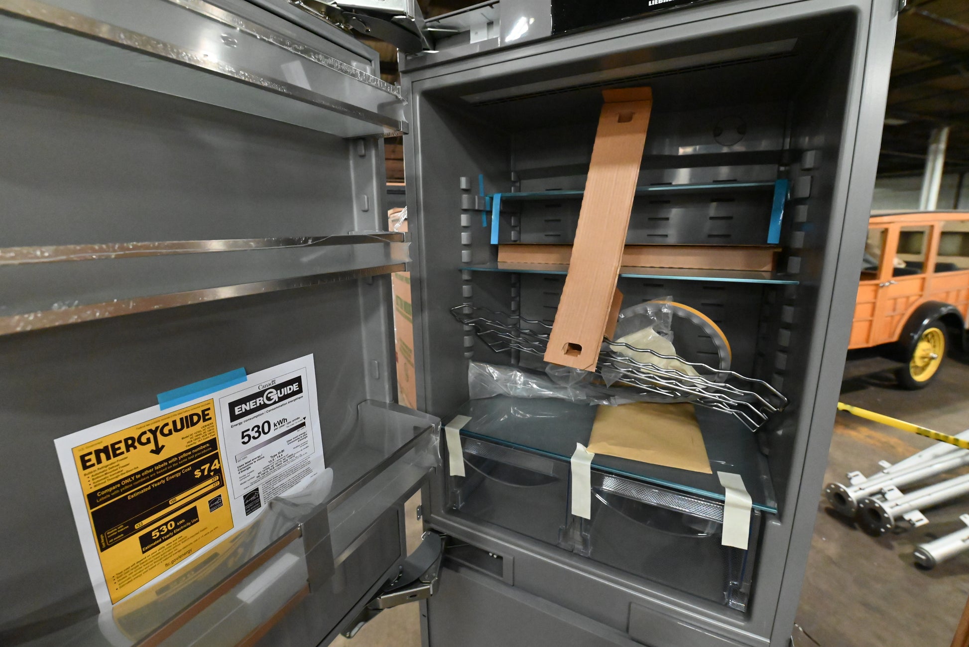 Liebherr HC 1581G 30" Panel Ready Bottom Freezer Refrigerator