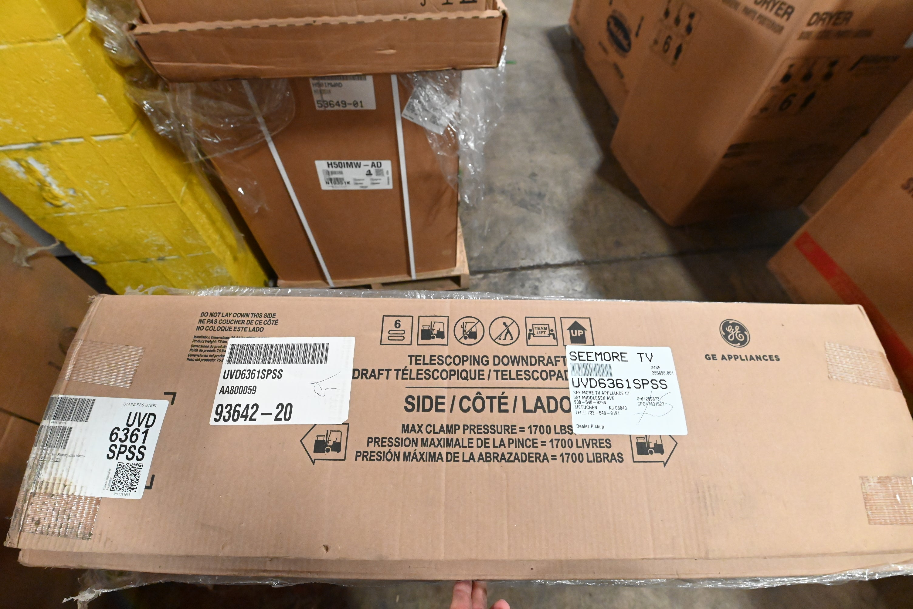 GE UVD6361SPSS 36" Stainless Steel Telescopic Downdraft