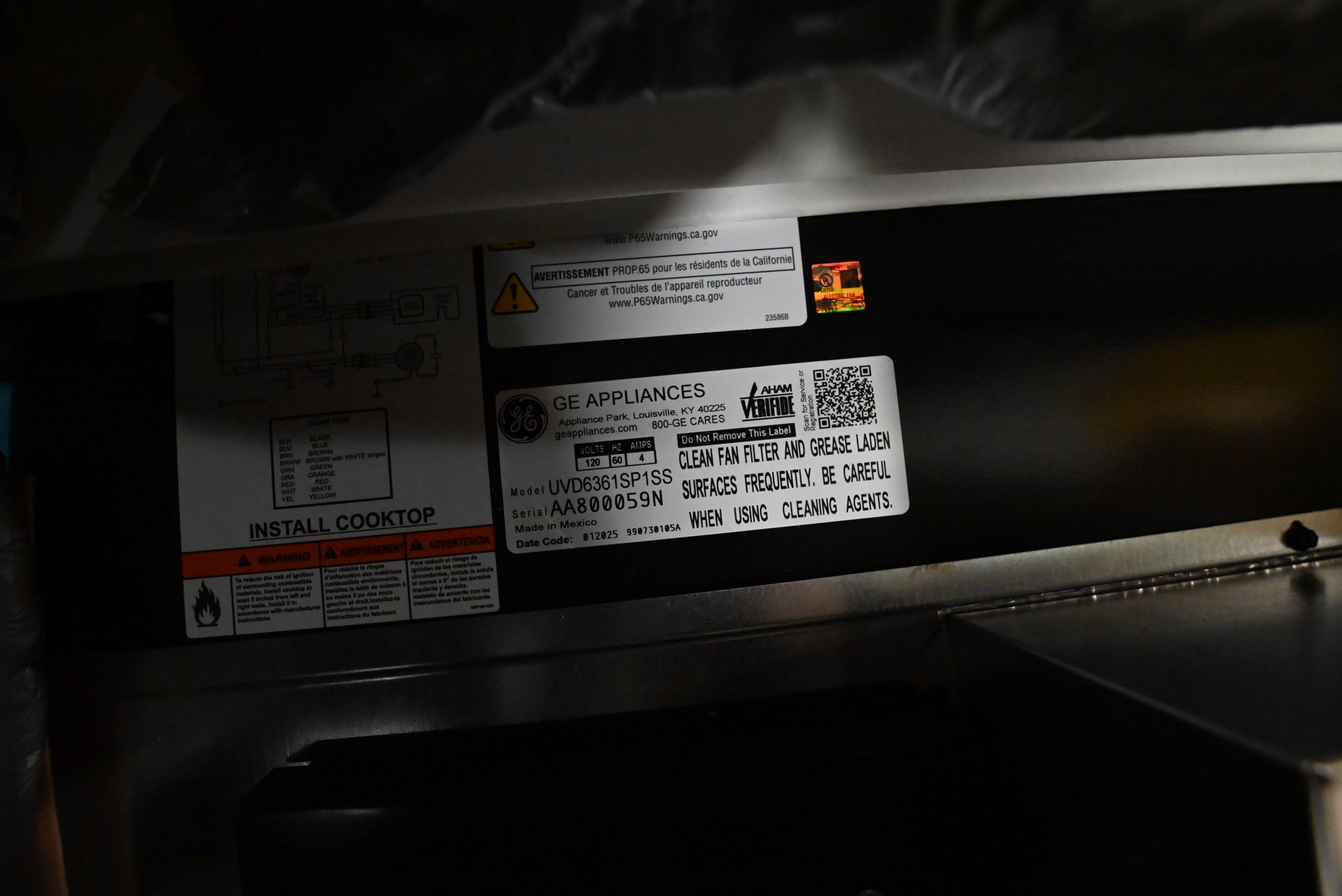 GE UVD6361SPSS 36" Stainless Steel Telescopic Downdraft