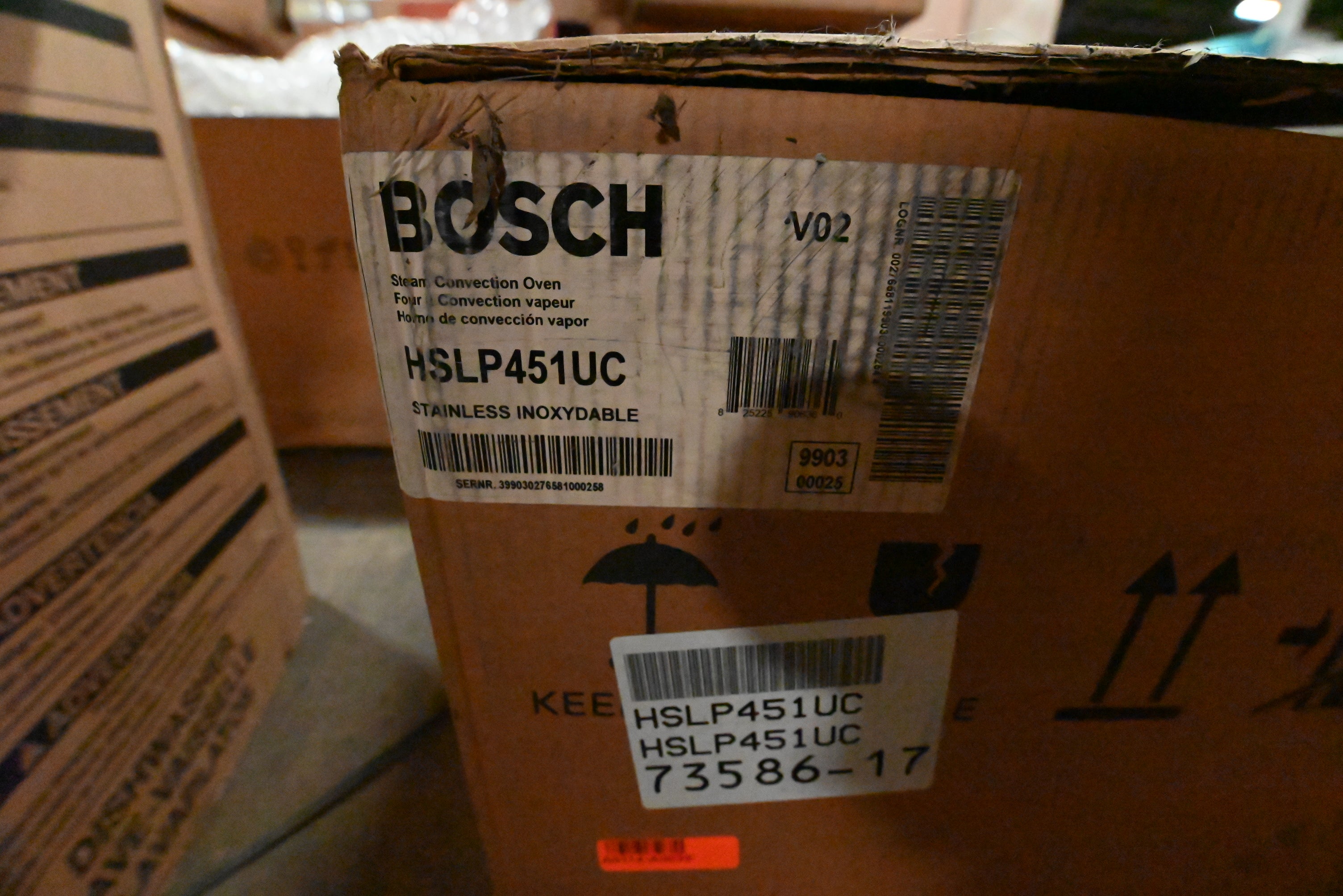 Bosch Benchmark Series HSLP451UC 30" Stainless Steel Steam Oven