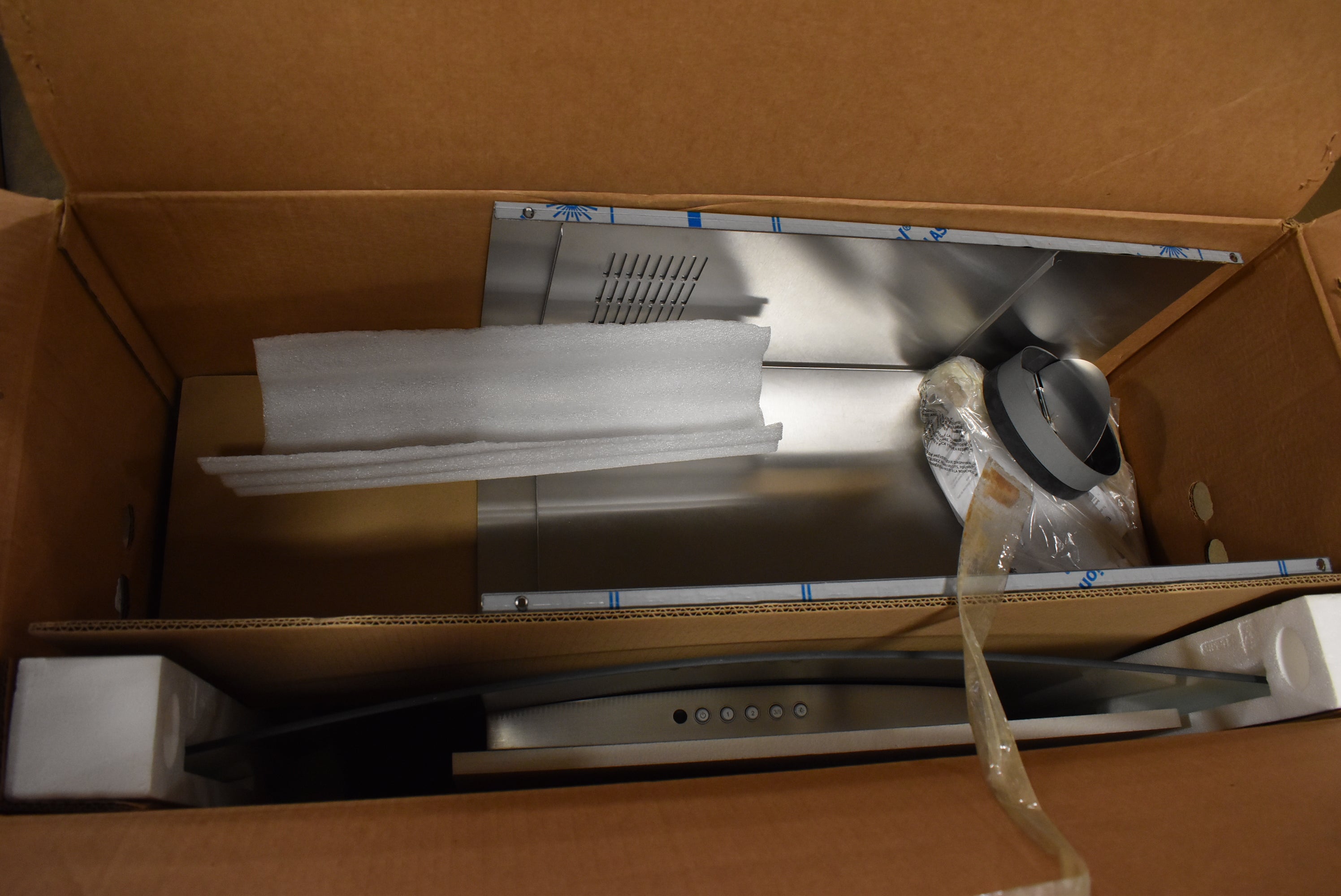 Faber Tratto TRAT36SSV 36" Stainless Steel Wall Mount Chimney Range Hood